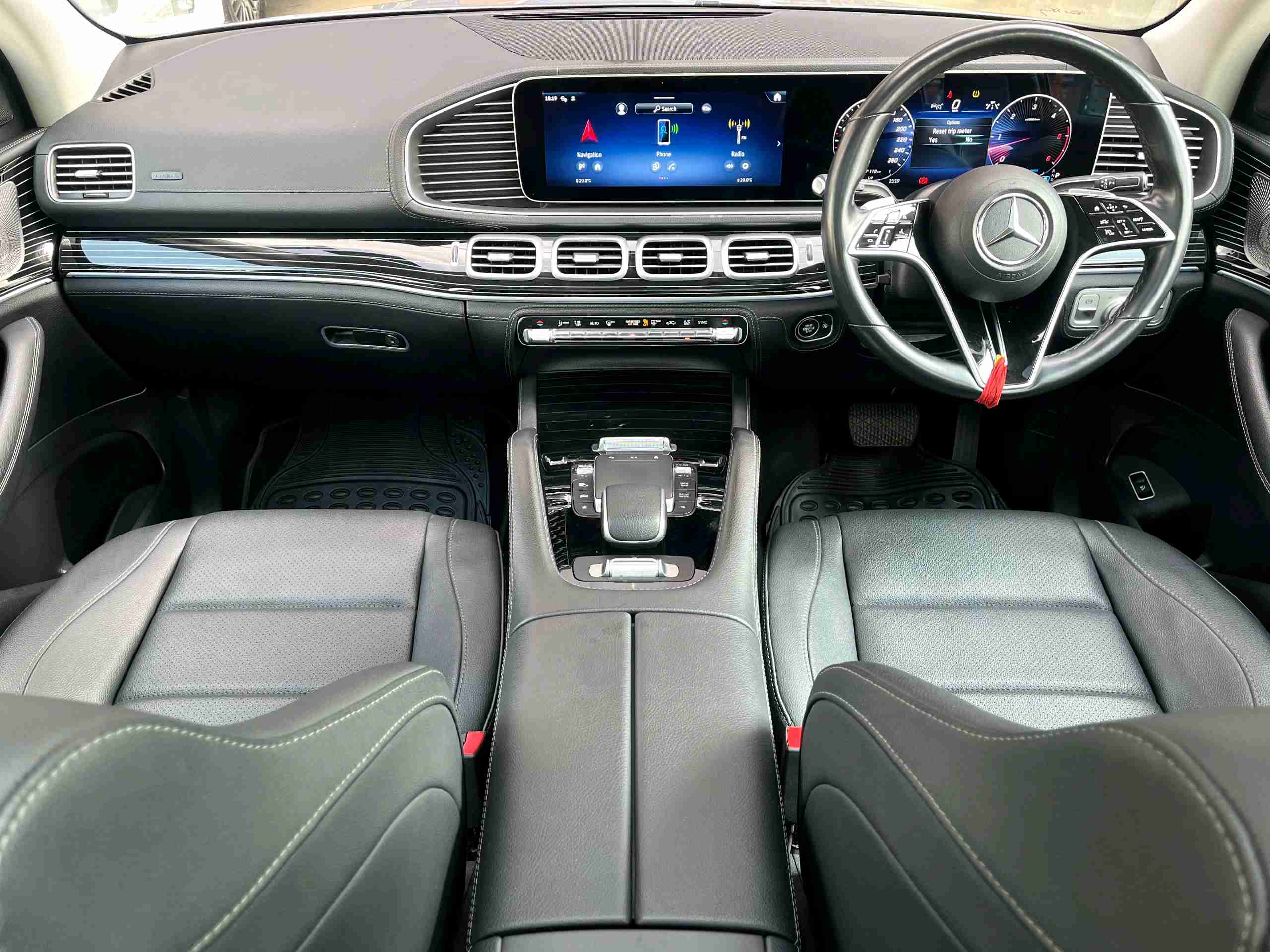 Mercedes Benz Gls photo 2