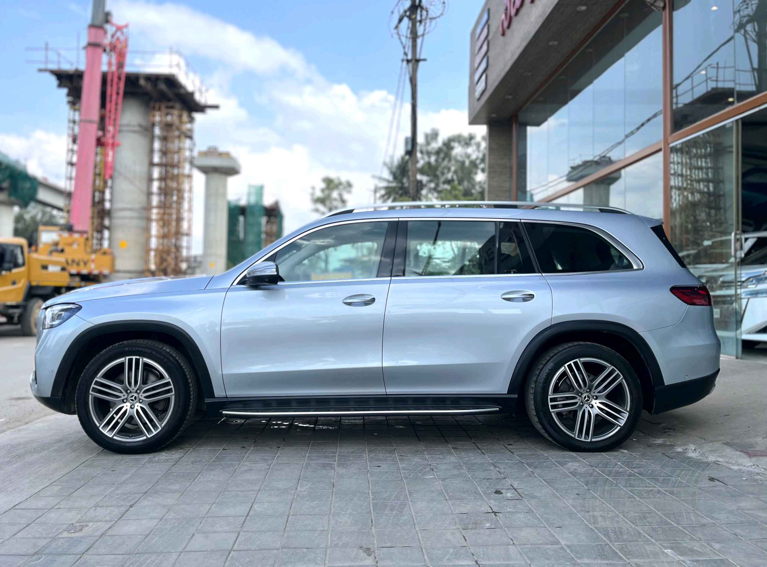Mercedes Benz Gls photo 4