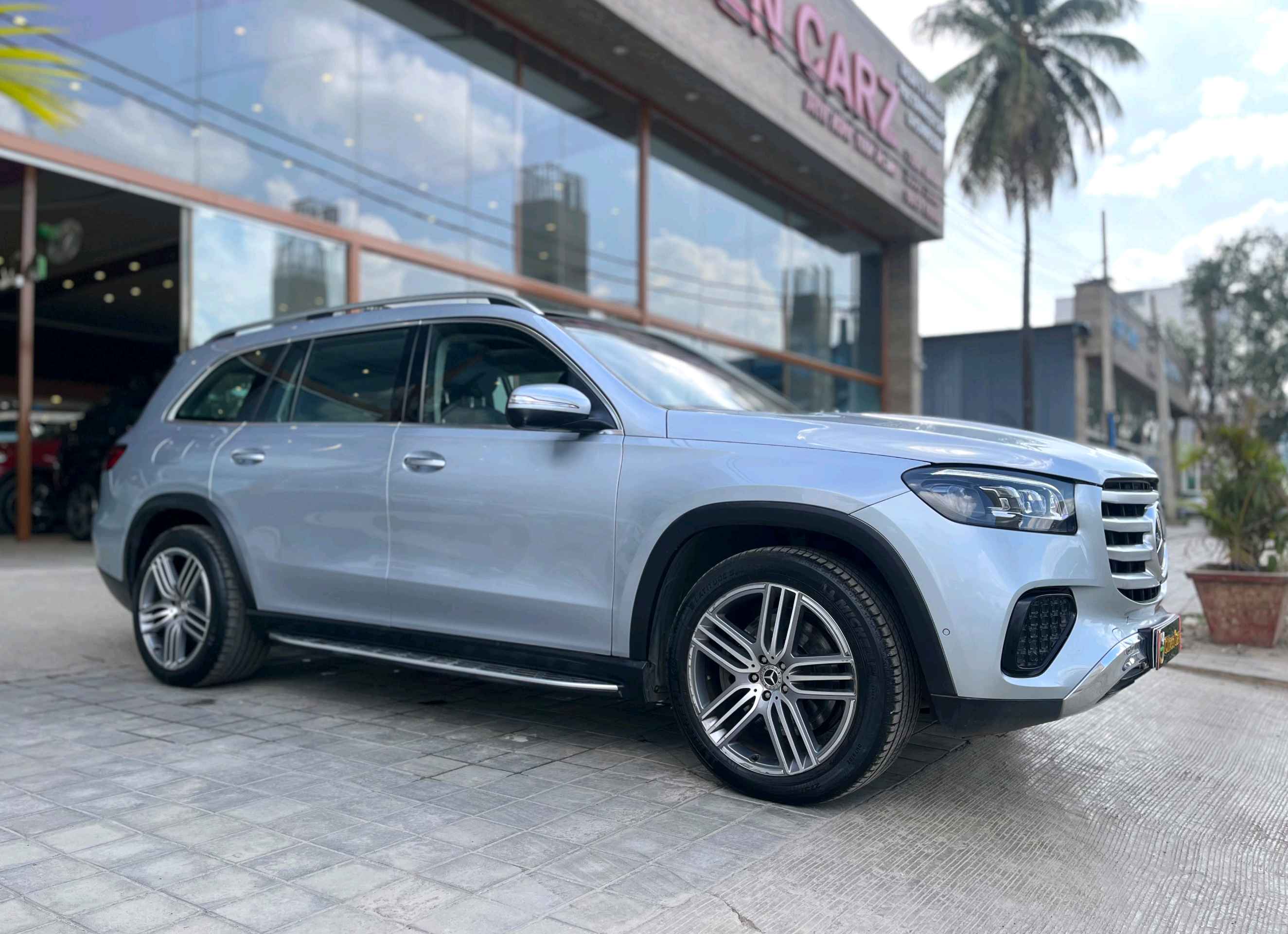 Mercedes Benz Gls photo 12