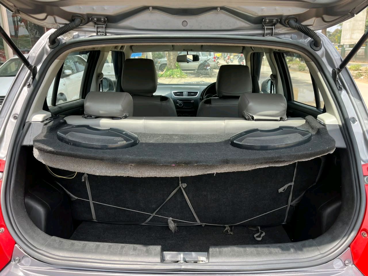 Maruti Suzuki Swift photo 2