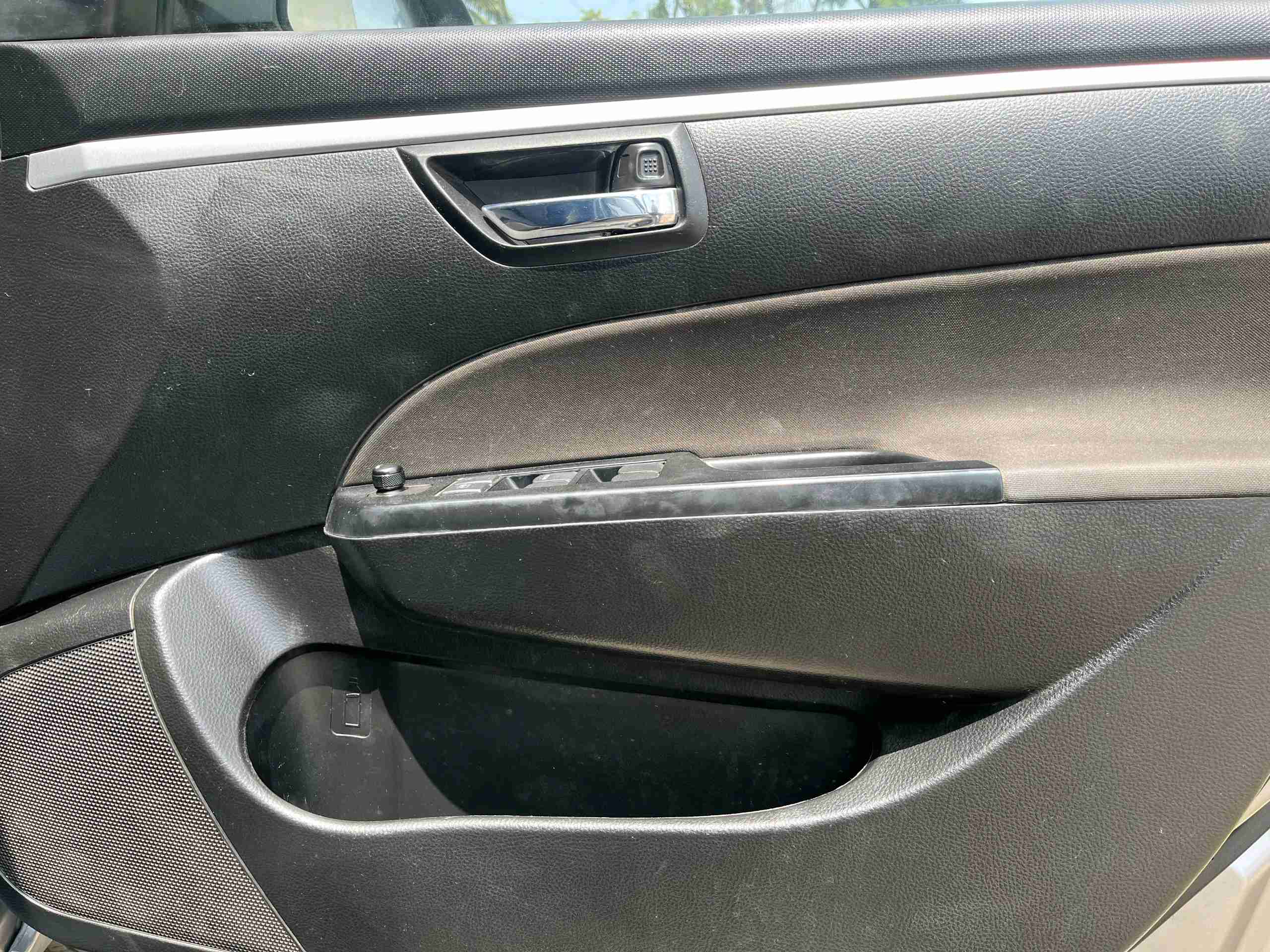 Maruti Suzuki Swift photo 8