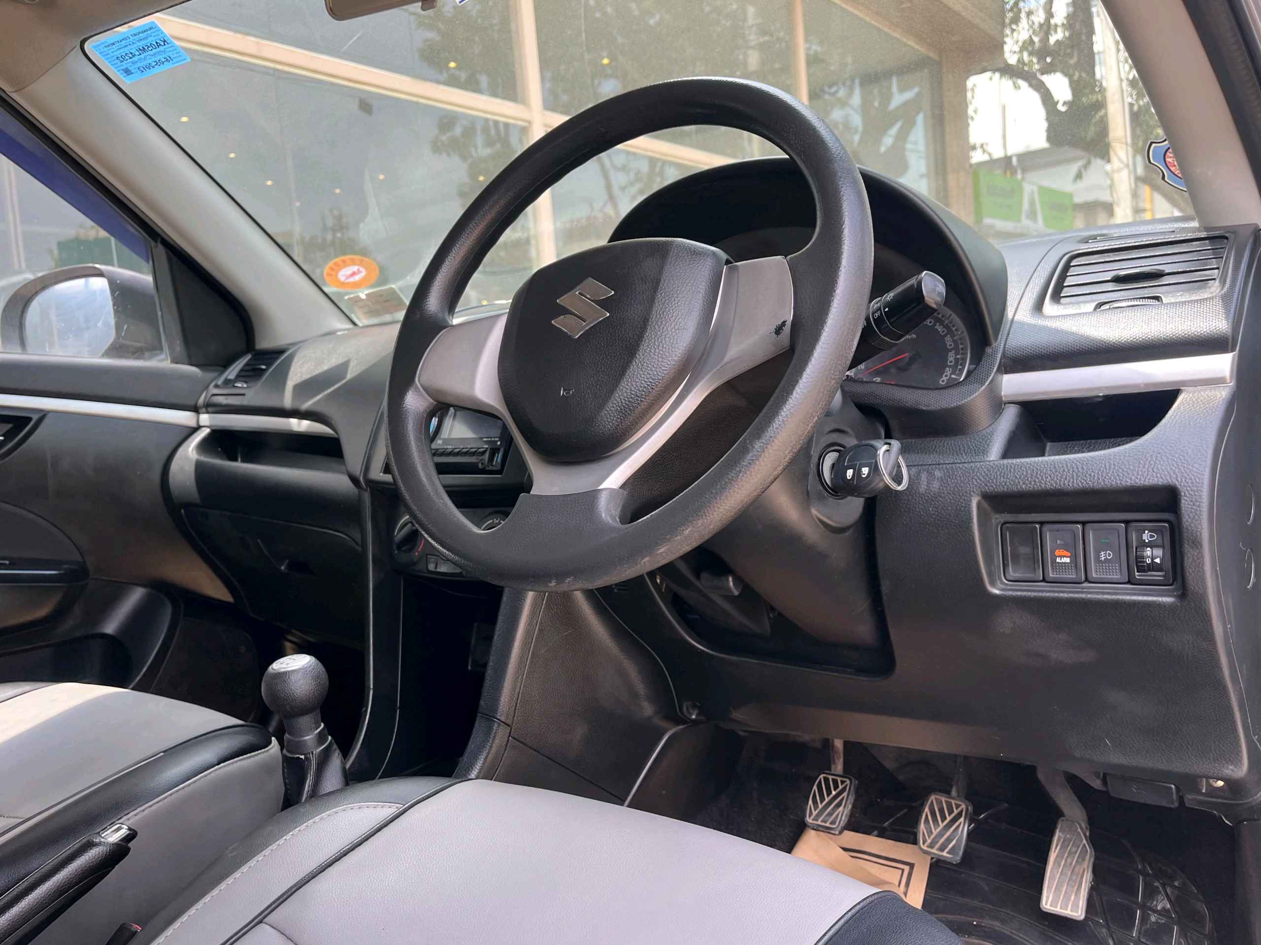 Maruti Suzuki Swift photo 9