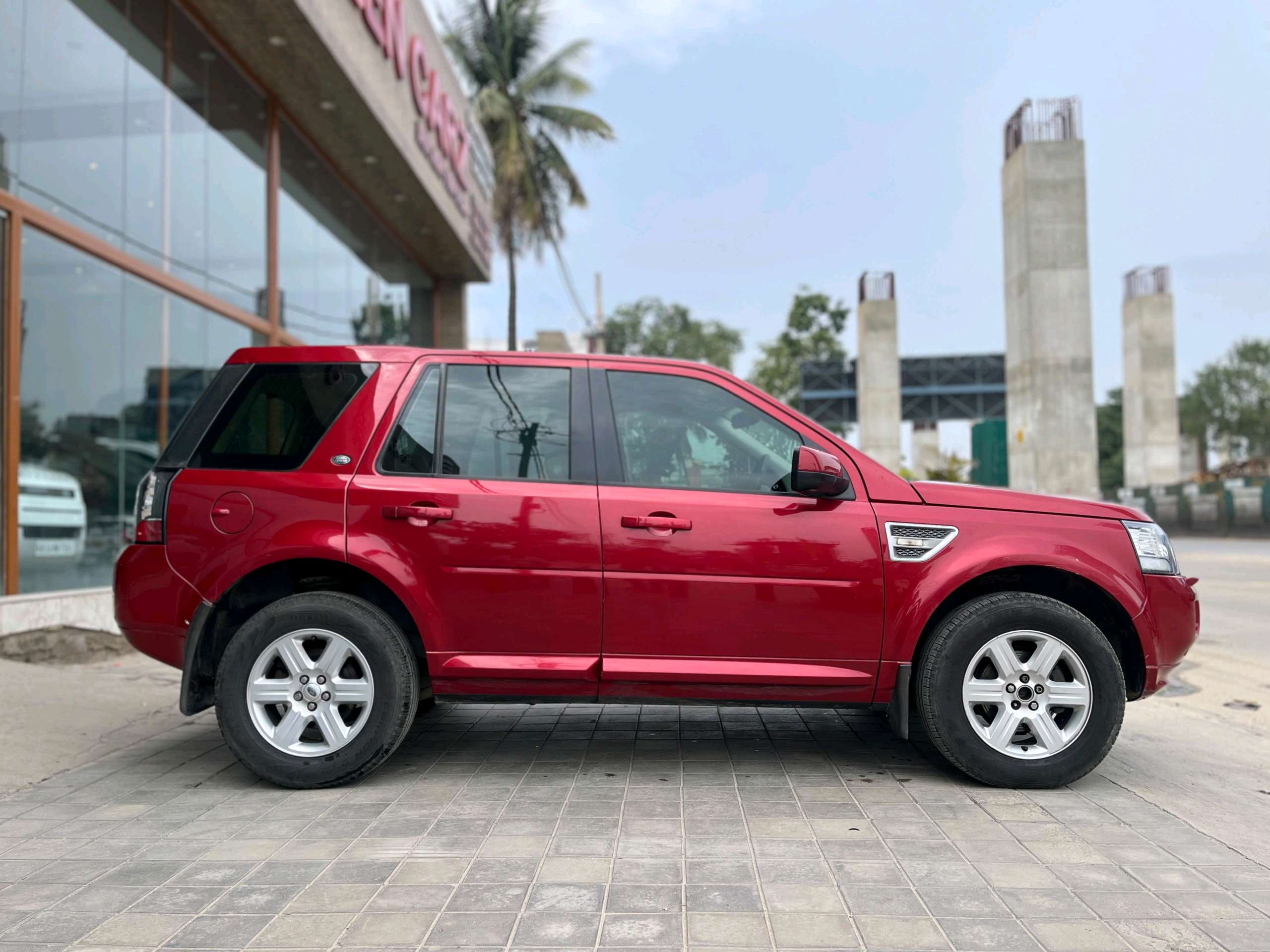 Land Rover Freelander 2 photo 8
