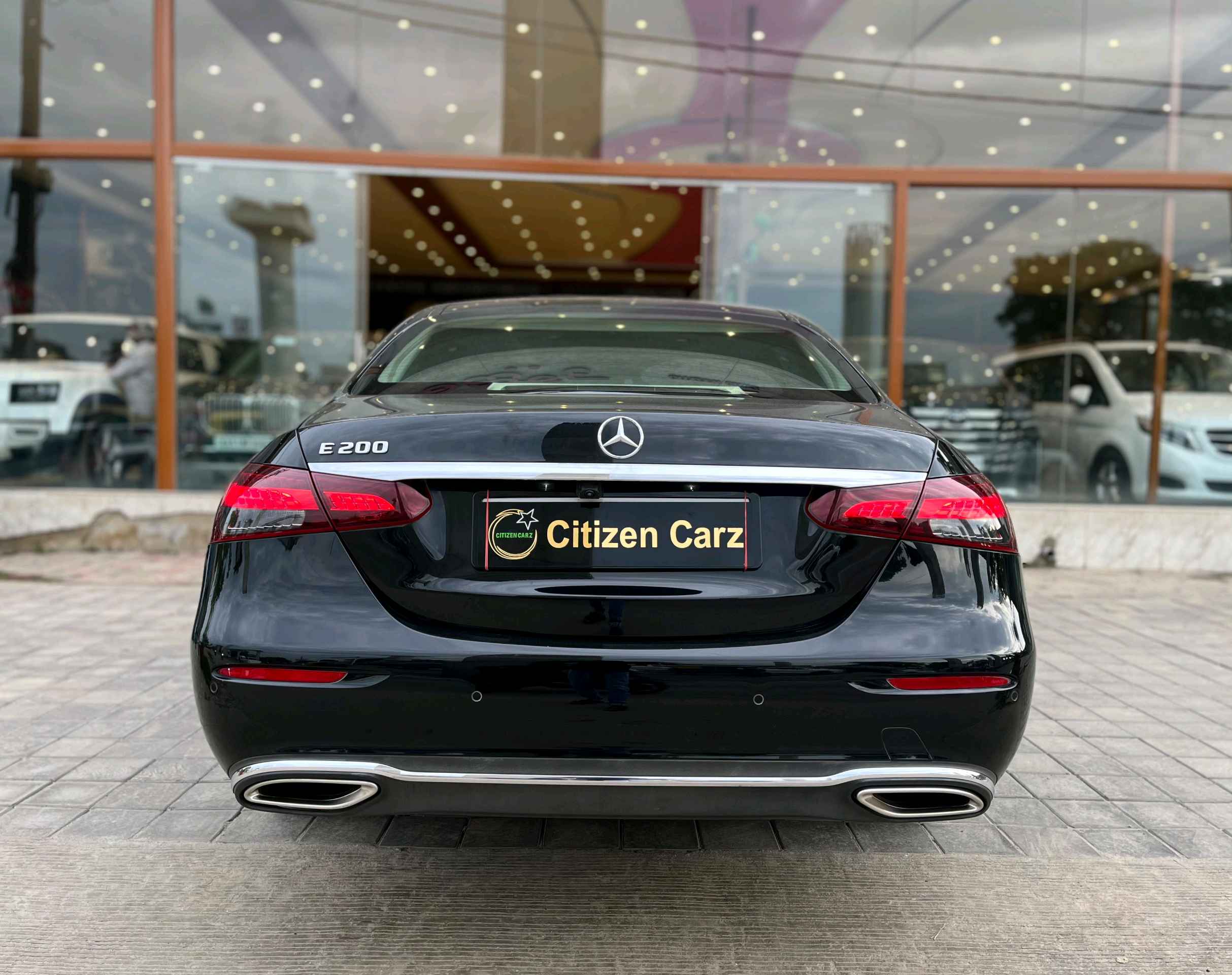 Mercedes Benz E Class photo 6
