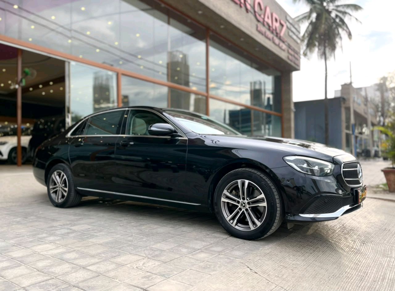 Mercedes Benz E Class photo 10