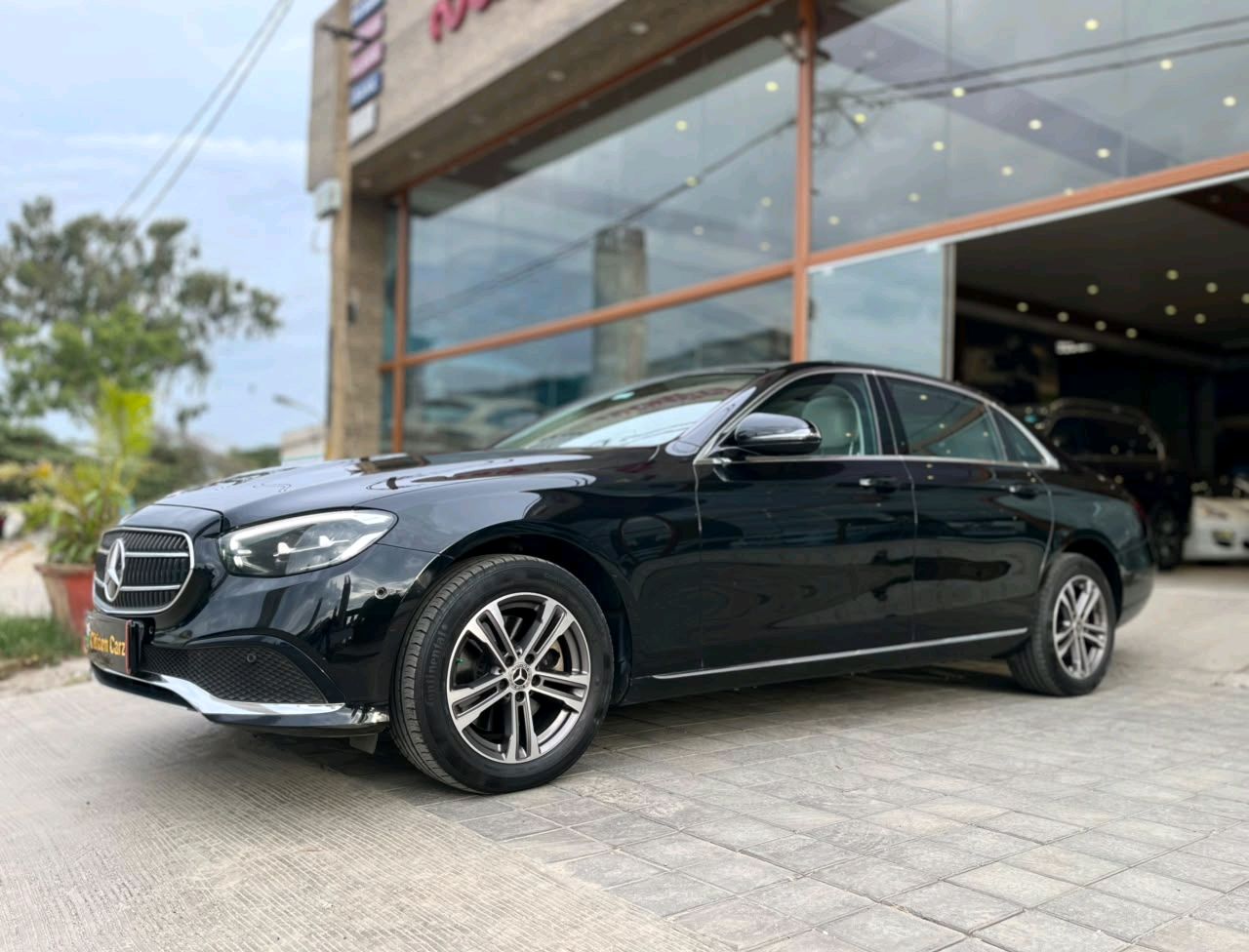 Mercedes Benz E Class photo 11