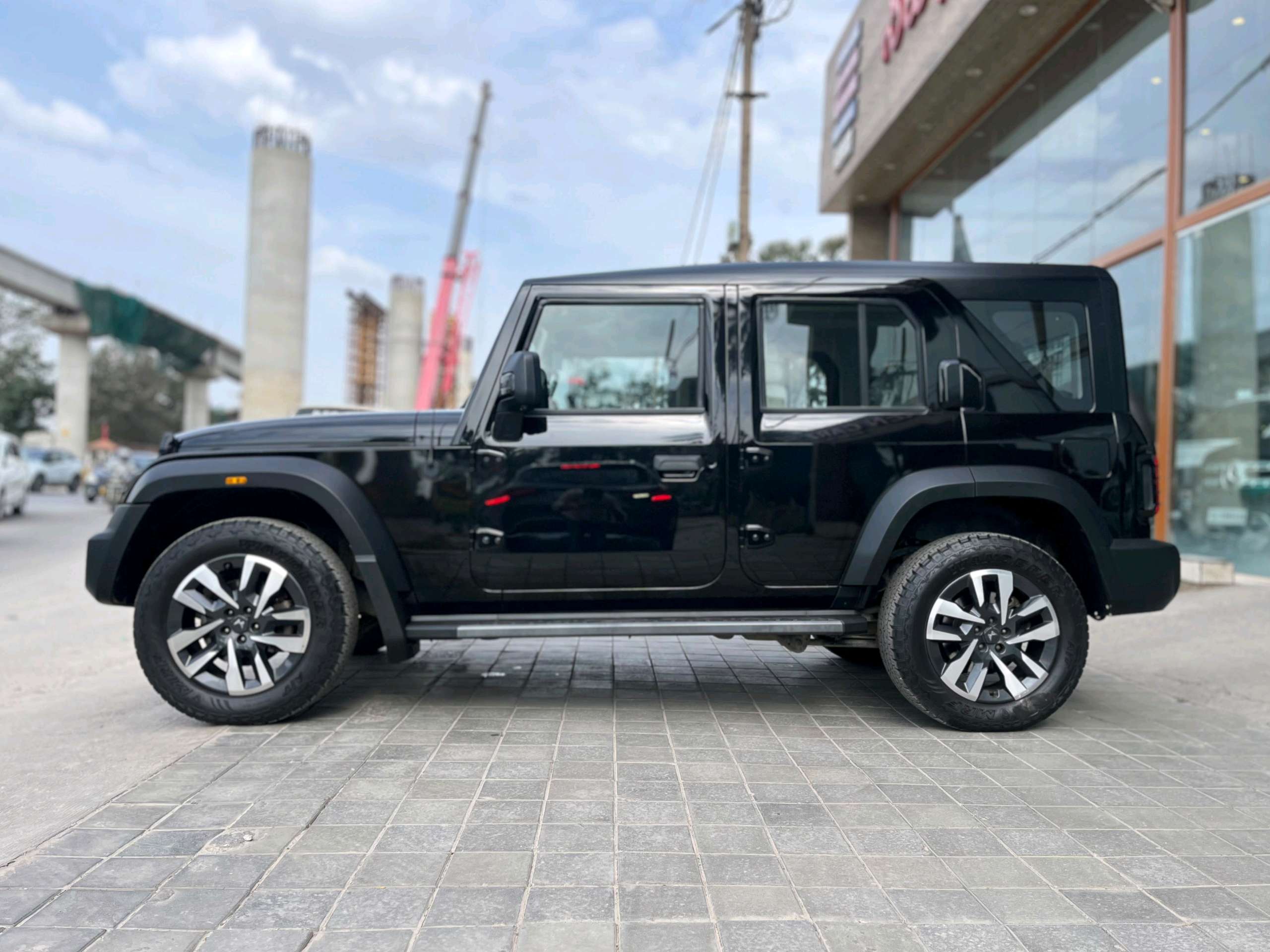 Mahindra Thar Roxx photo 6