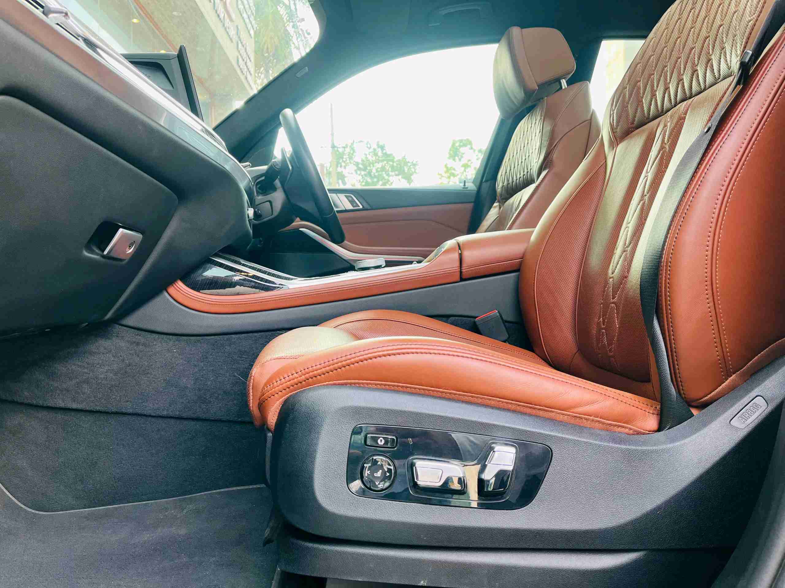 BMW X7 Xdrive40i Lci photo 2
