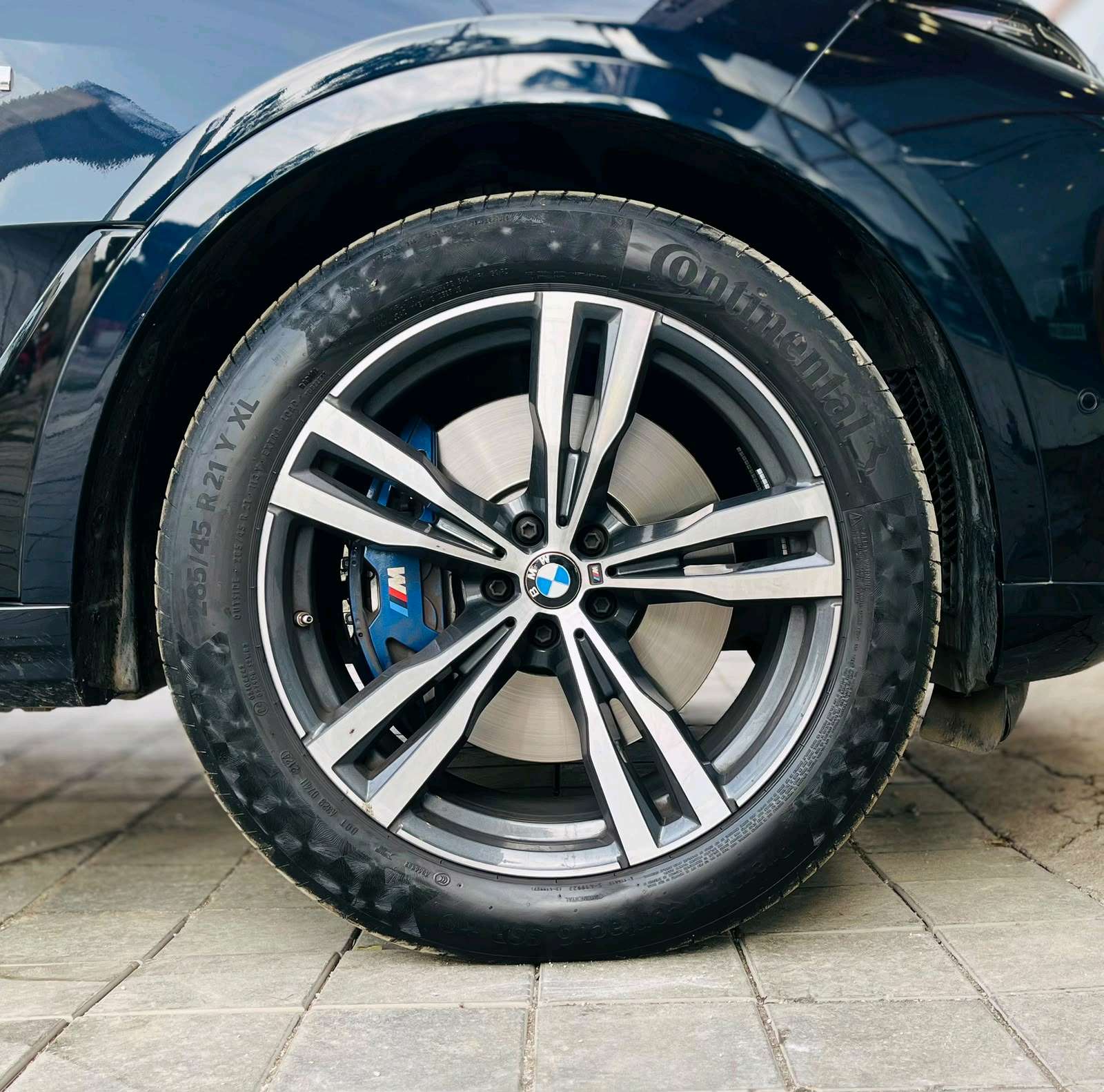 BMW X7 Xdrive40i Lci photo 6