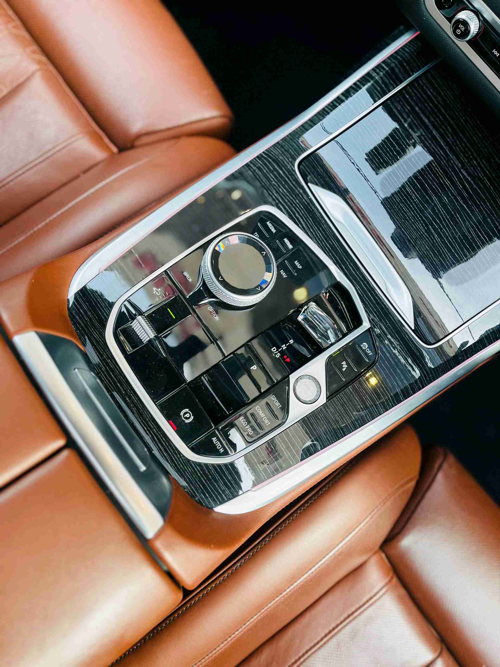 BMW X7 Xdrive40i Lci photo 12