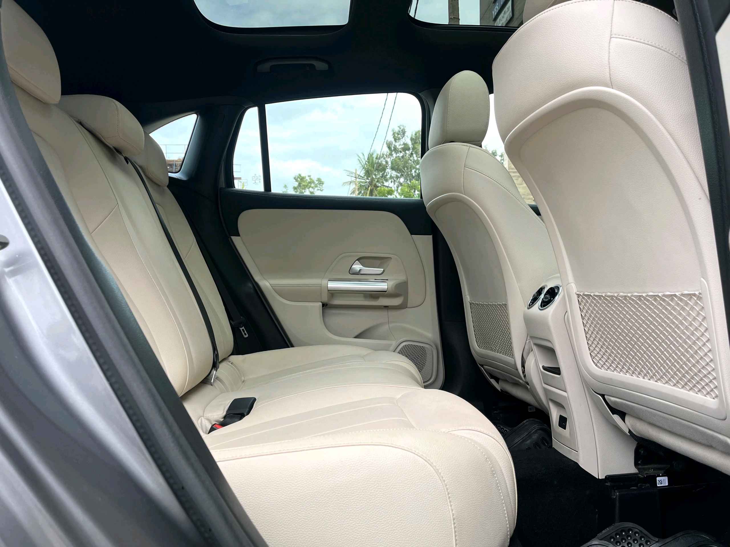 Mercedes Benz Gla photo 14