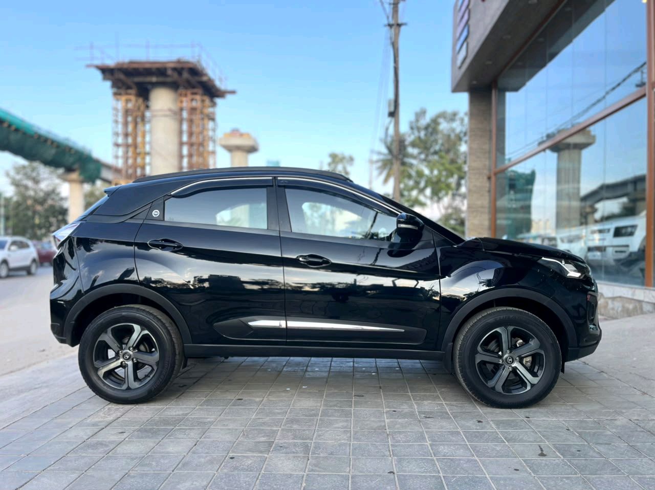 Tata Nexon photo 3