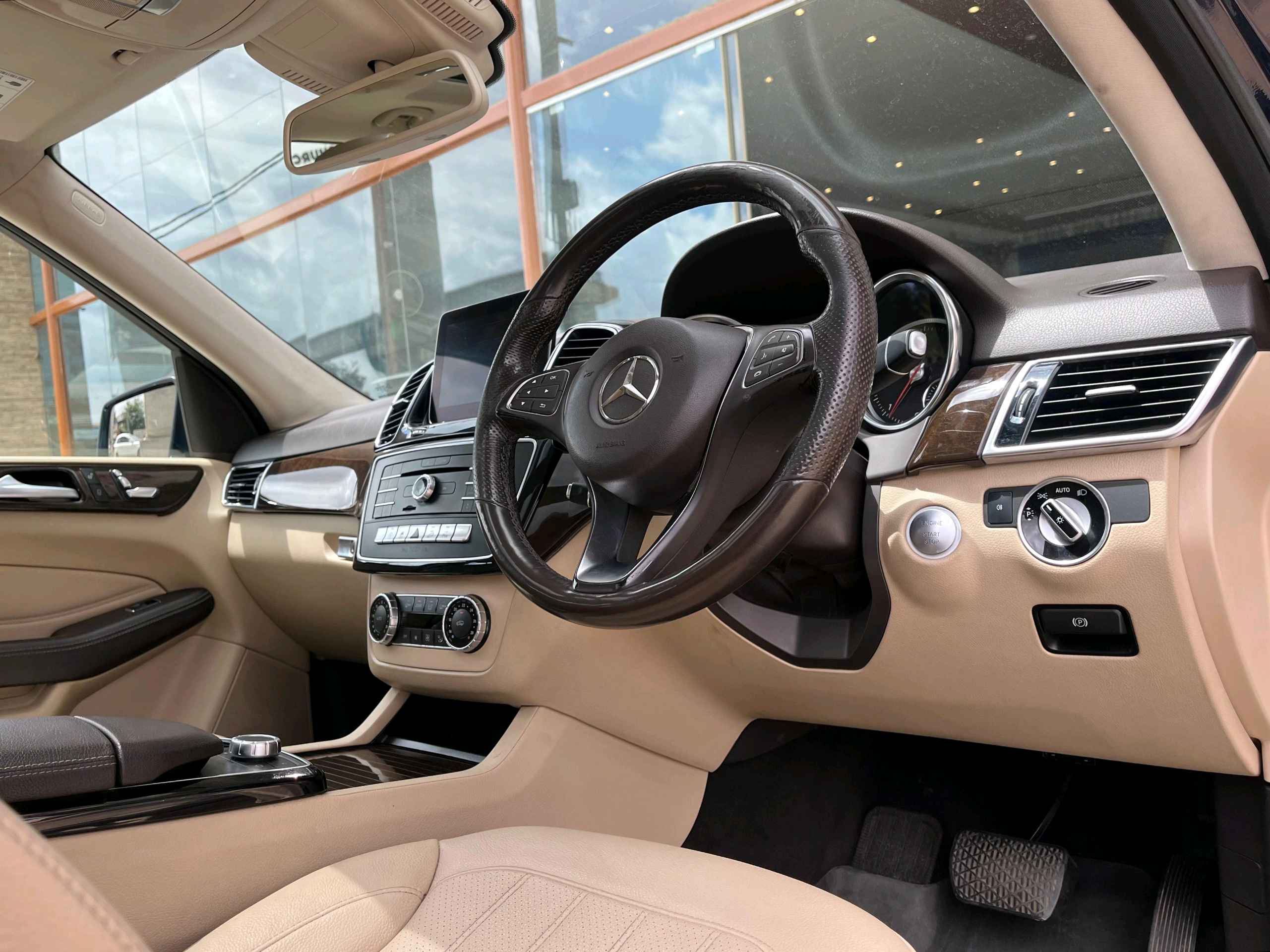 Mercedes Benz Gle photo 4