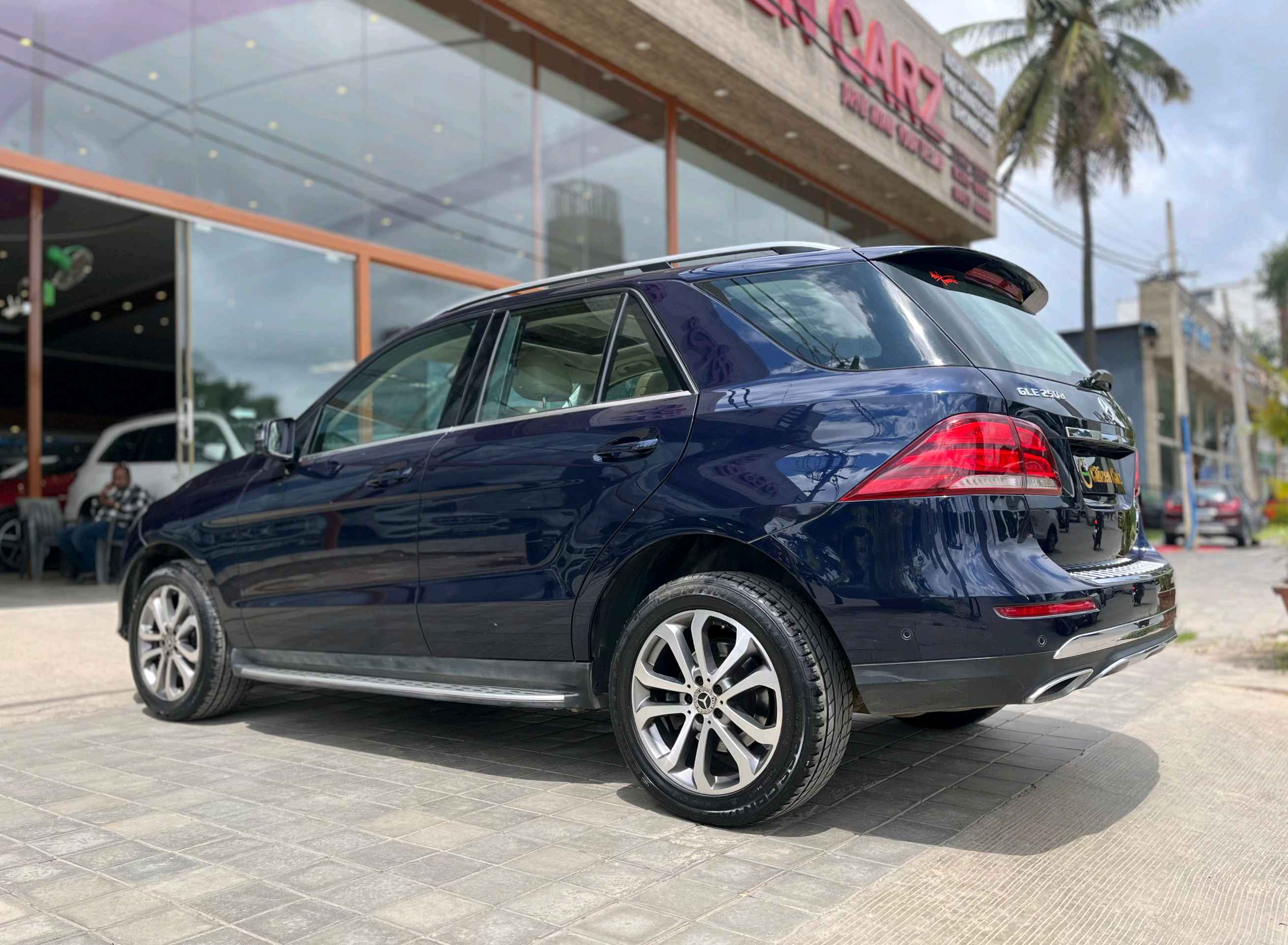Mercedes Benz Gle photo 14