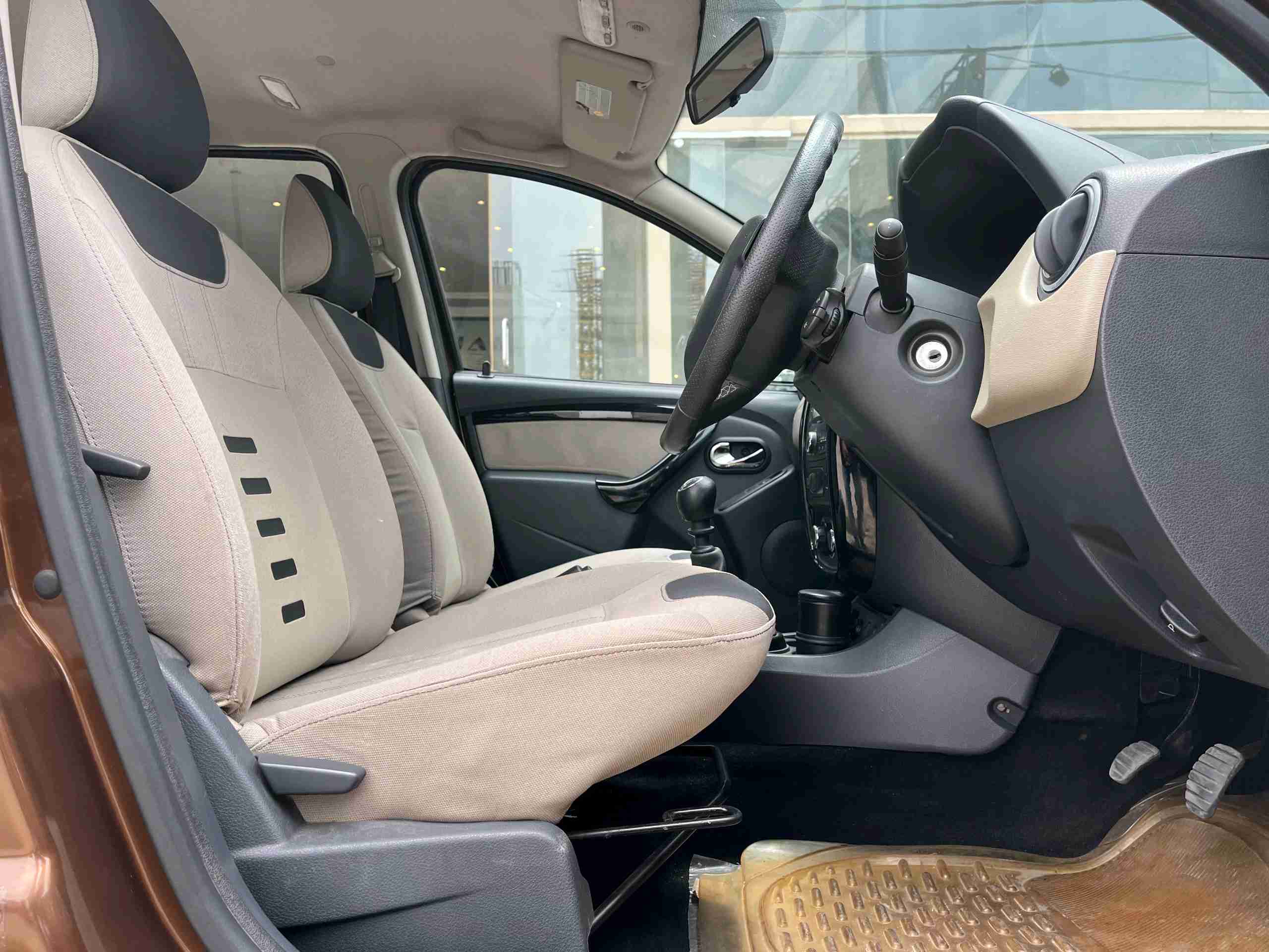 Renault Duster photo 13