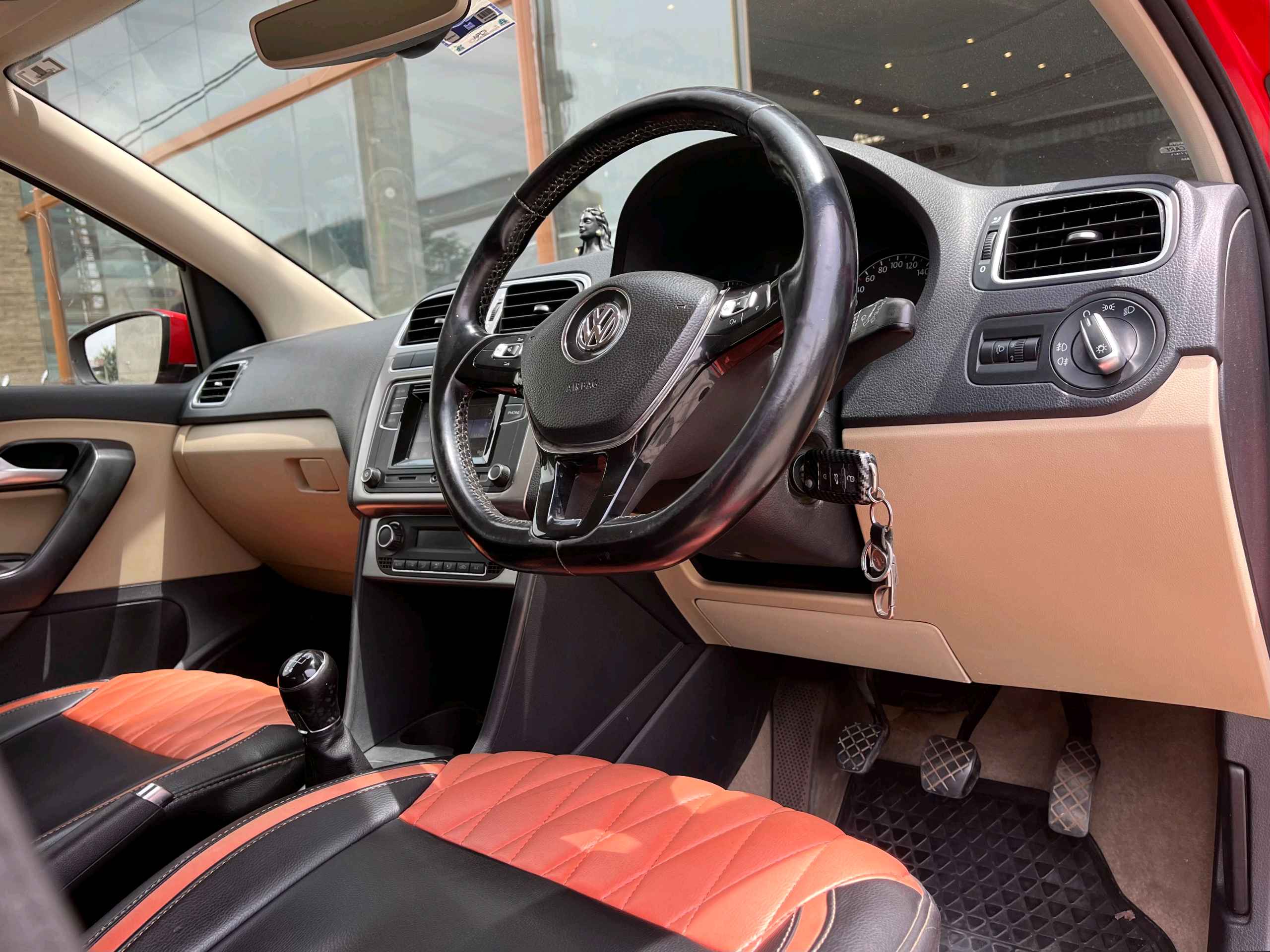 Volkswagen Polo photo 9