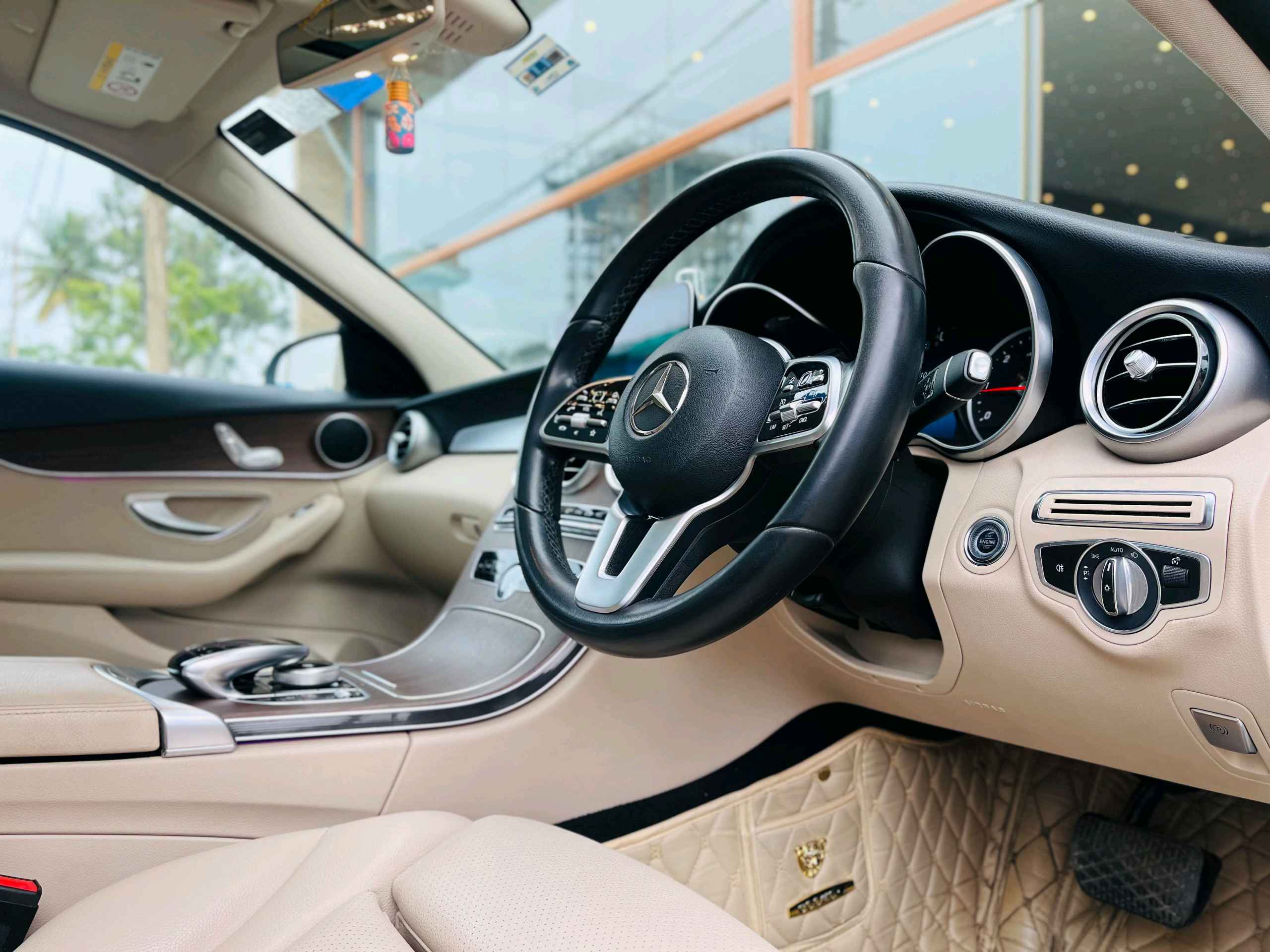 Mercedes Benz C220 D photo 3