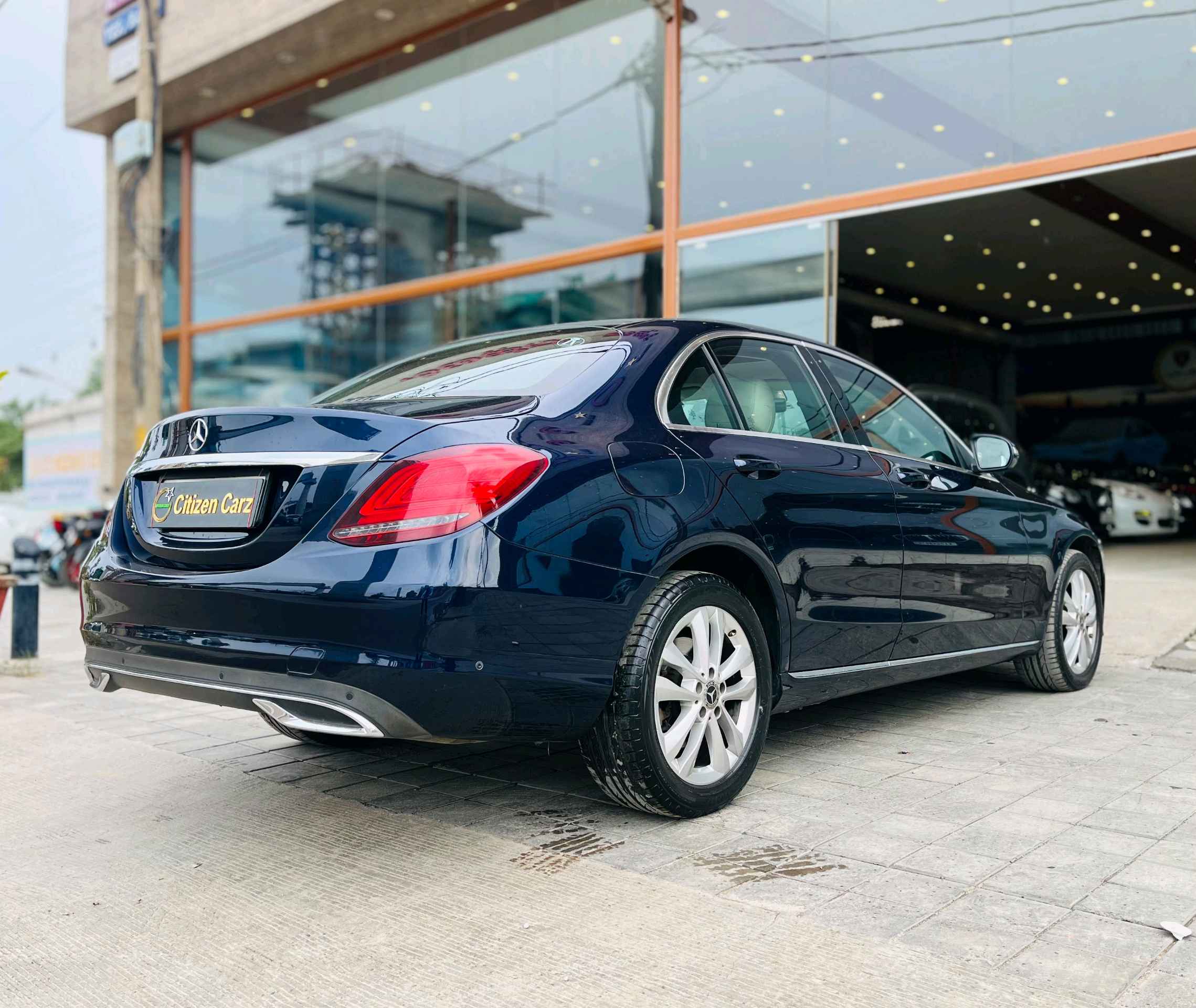 Mercedes Benz C220 D photo 9