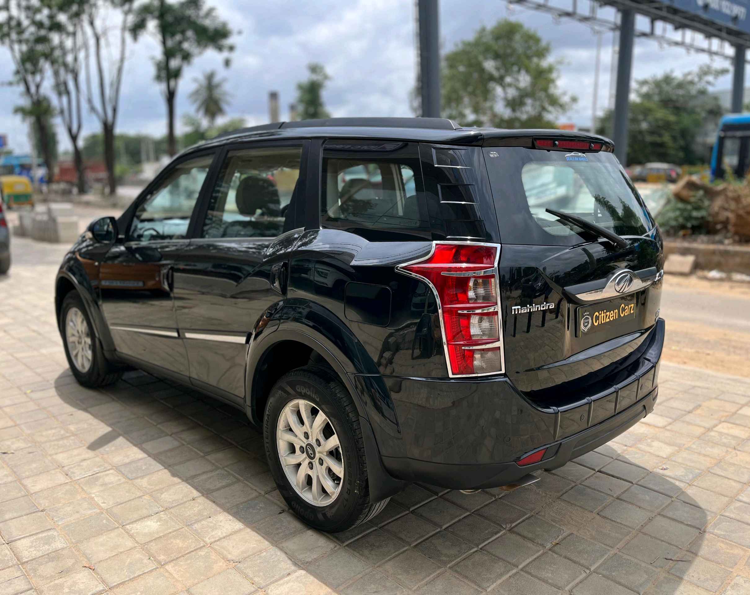 Mahindra Xuv 500 photo 9