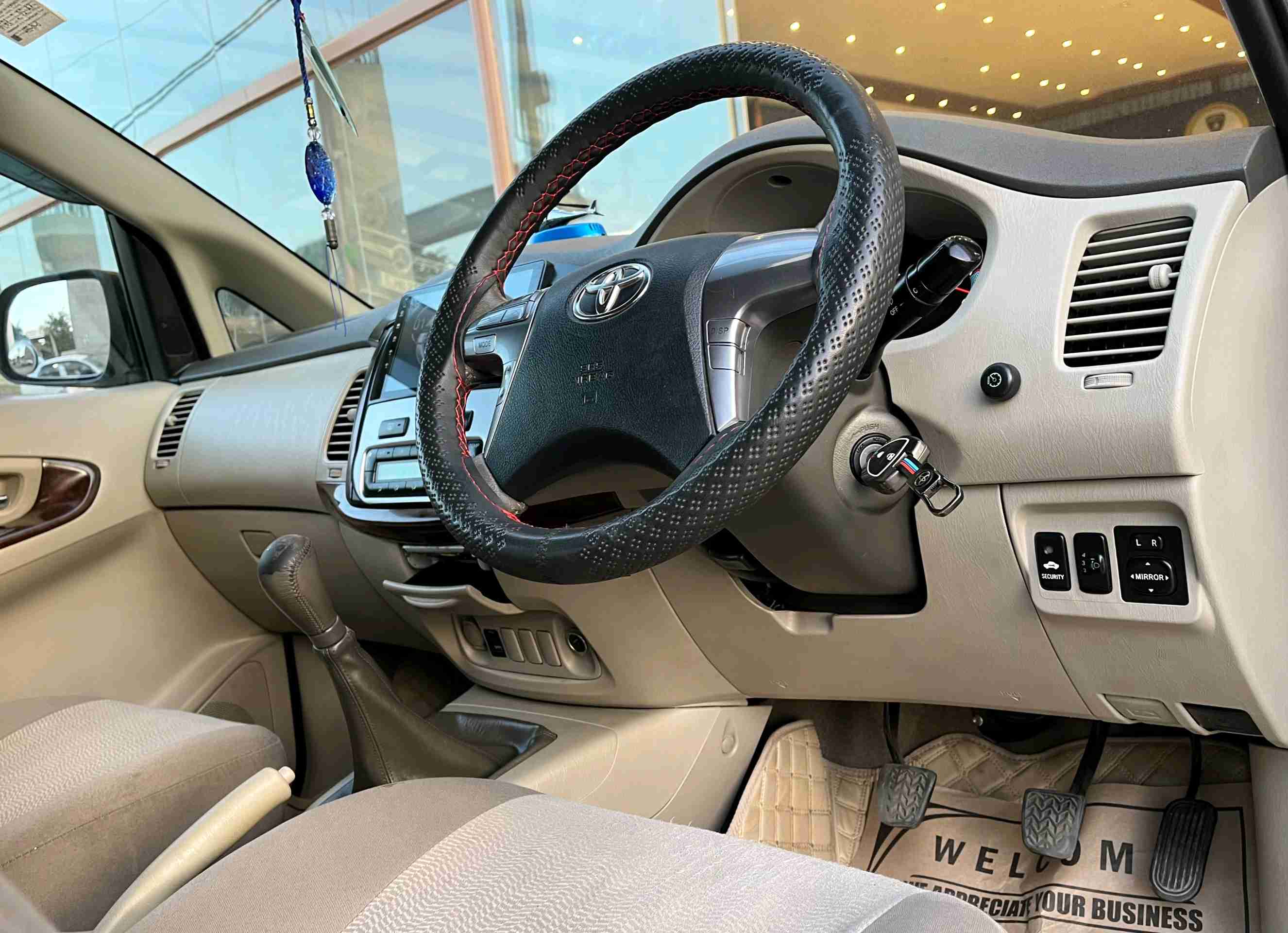 Toyota Innova photo 6