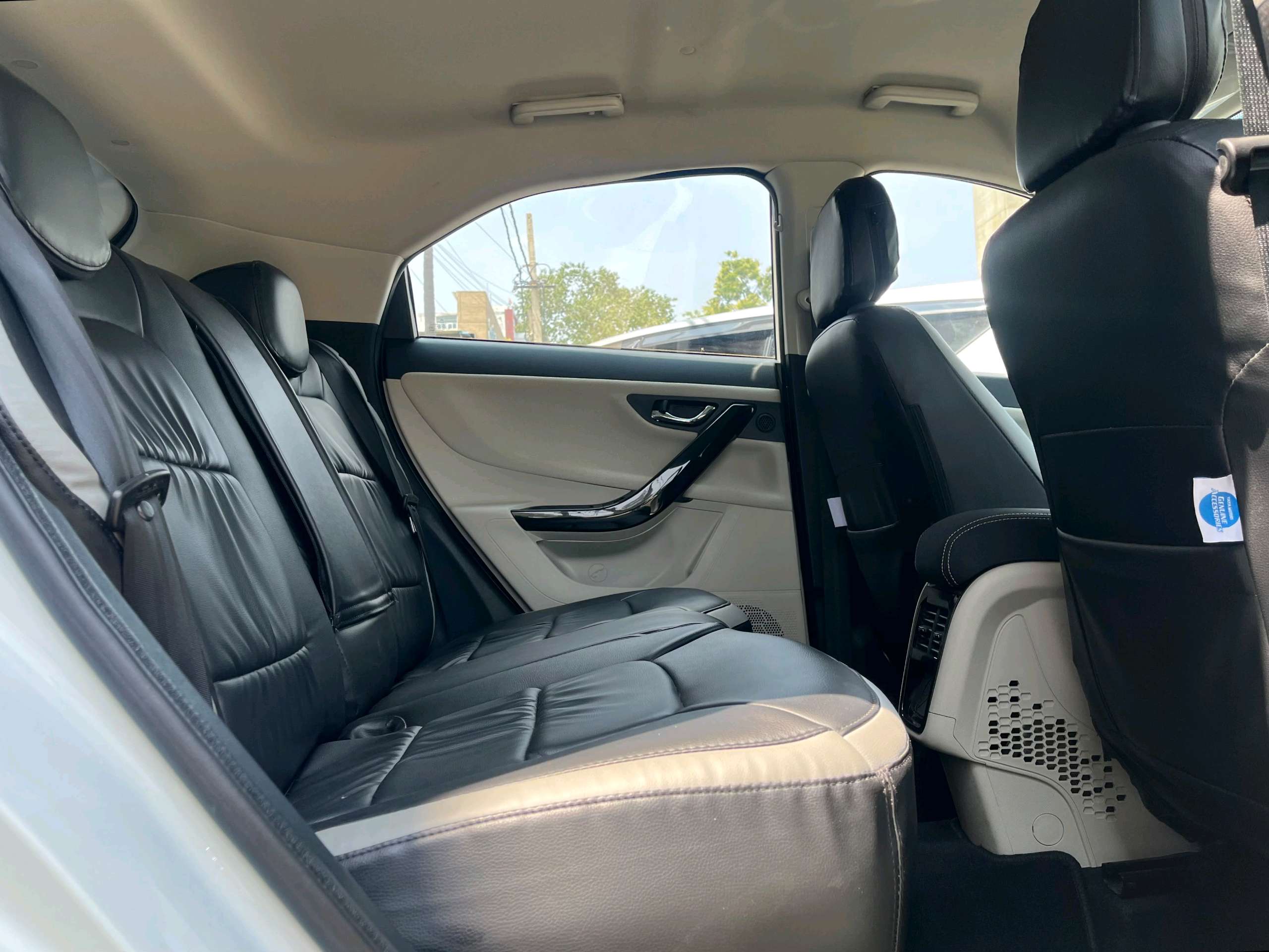 Tata Nexon photo 11