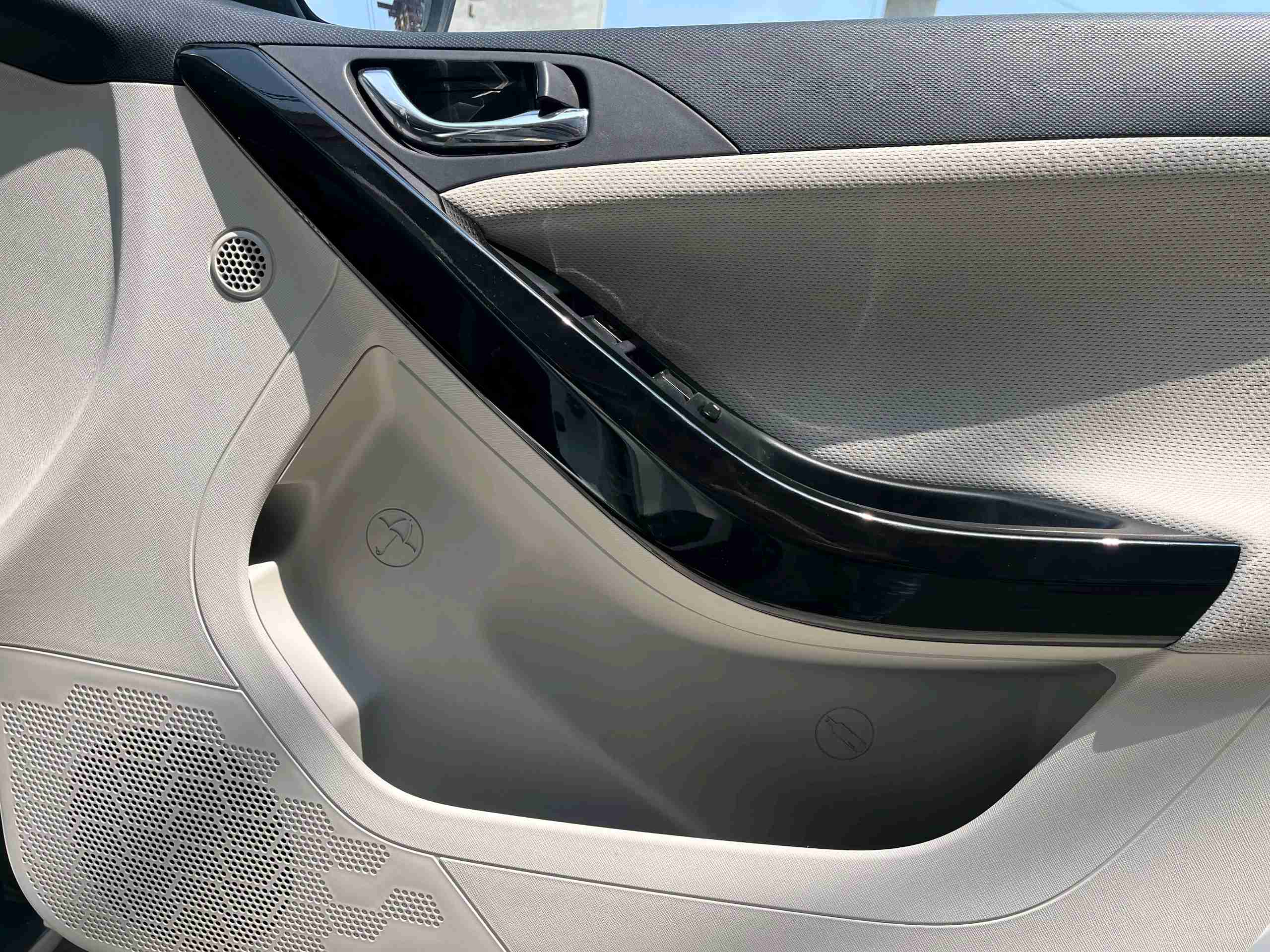 Tata Nexon photo 12