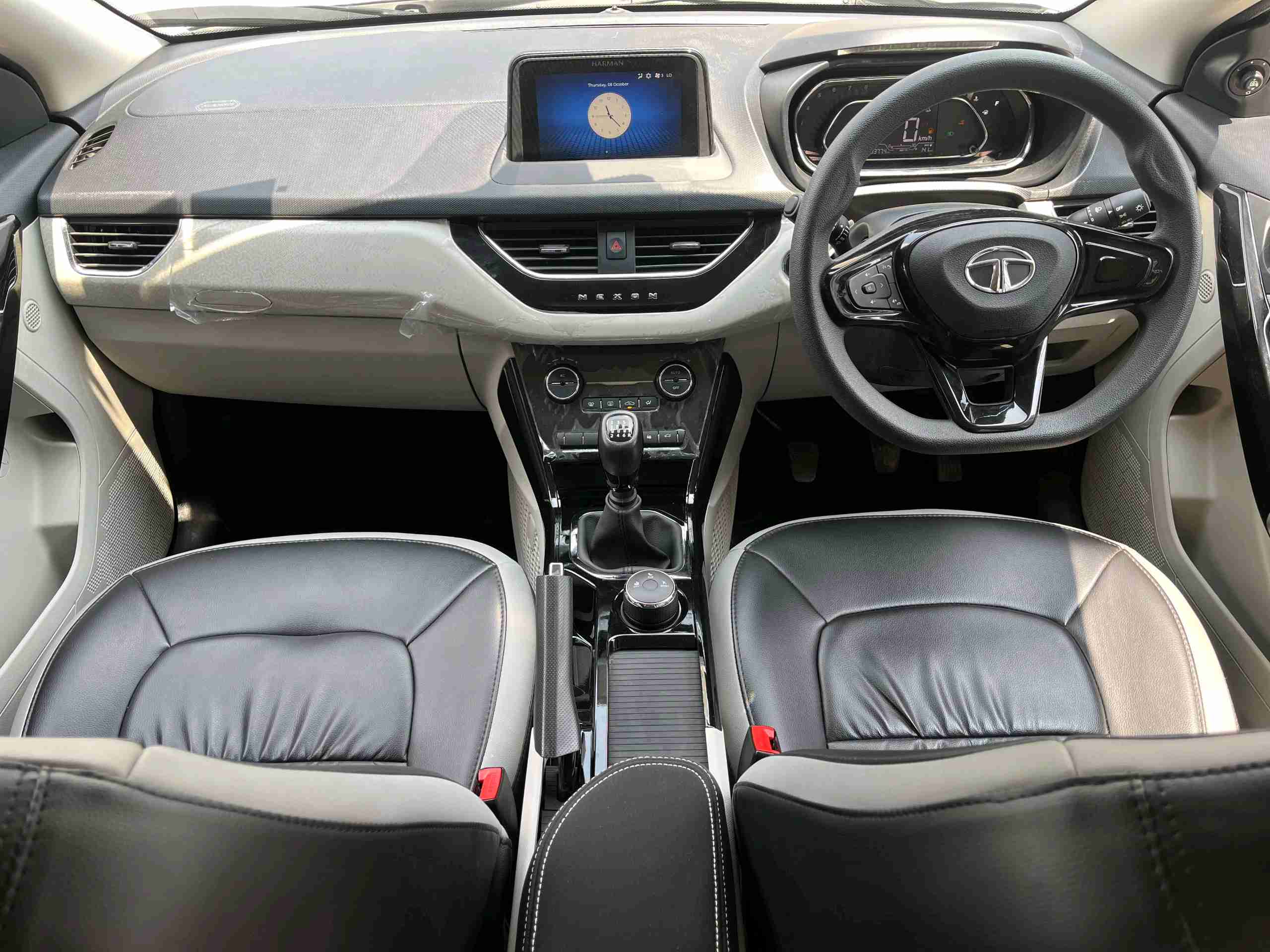 Tata Nexon photo 14