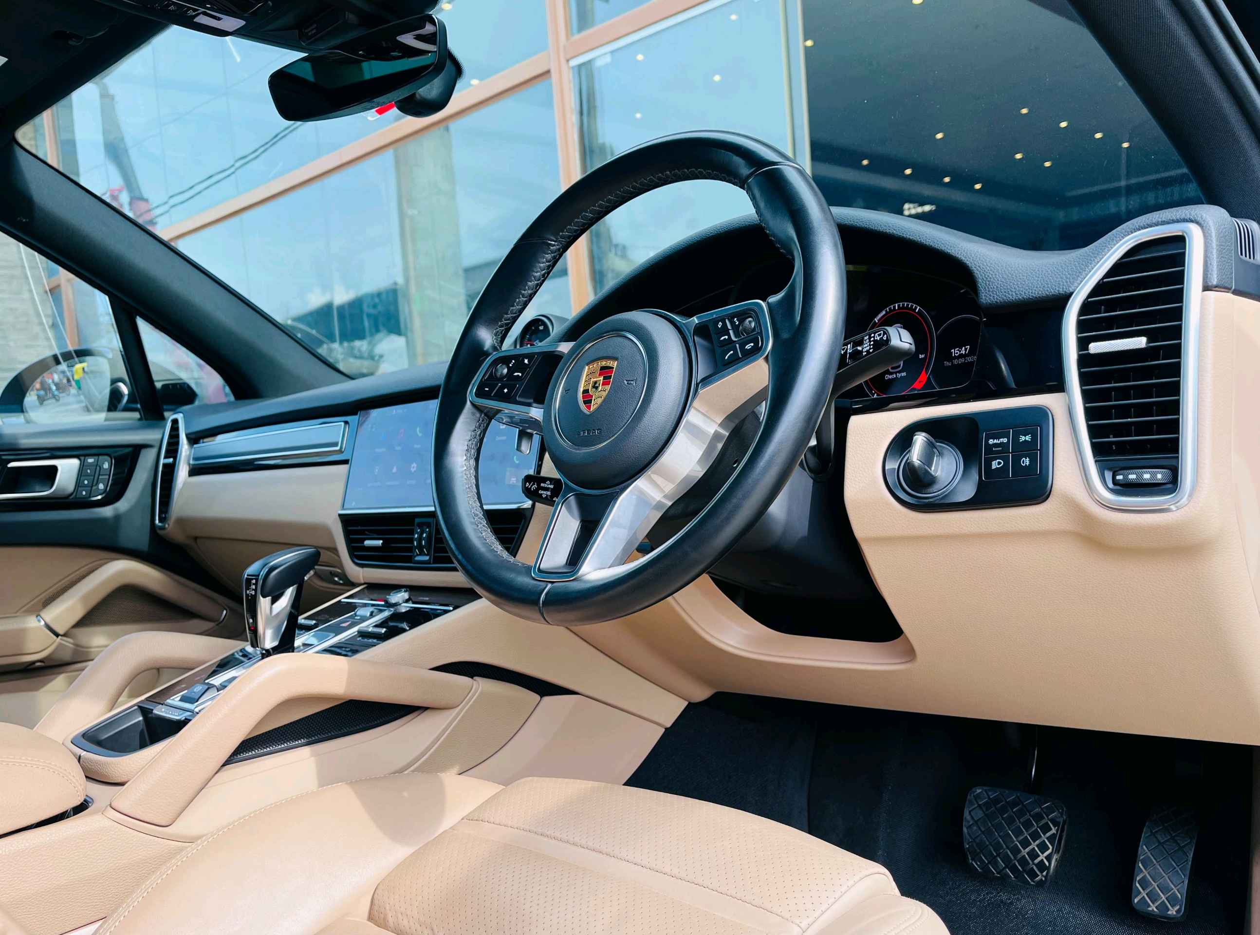 Porsche Cayenne photo 3