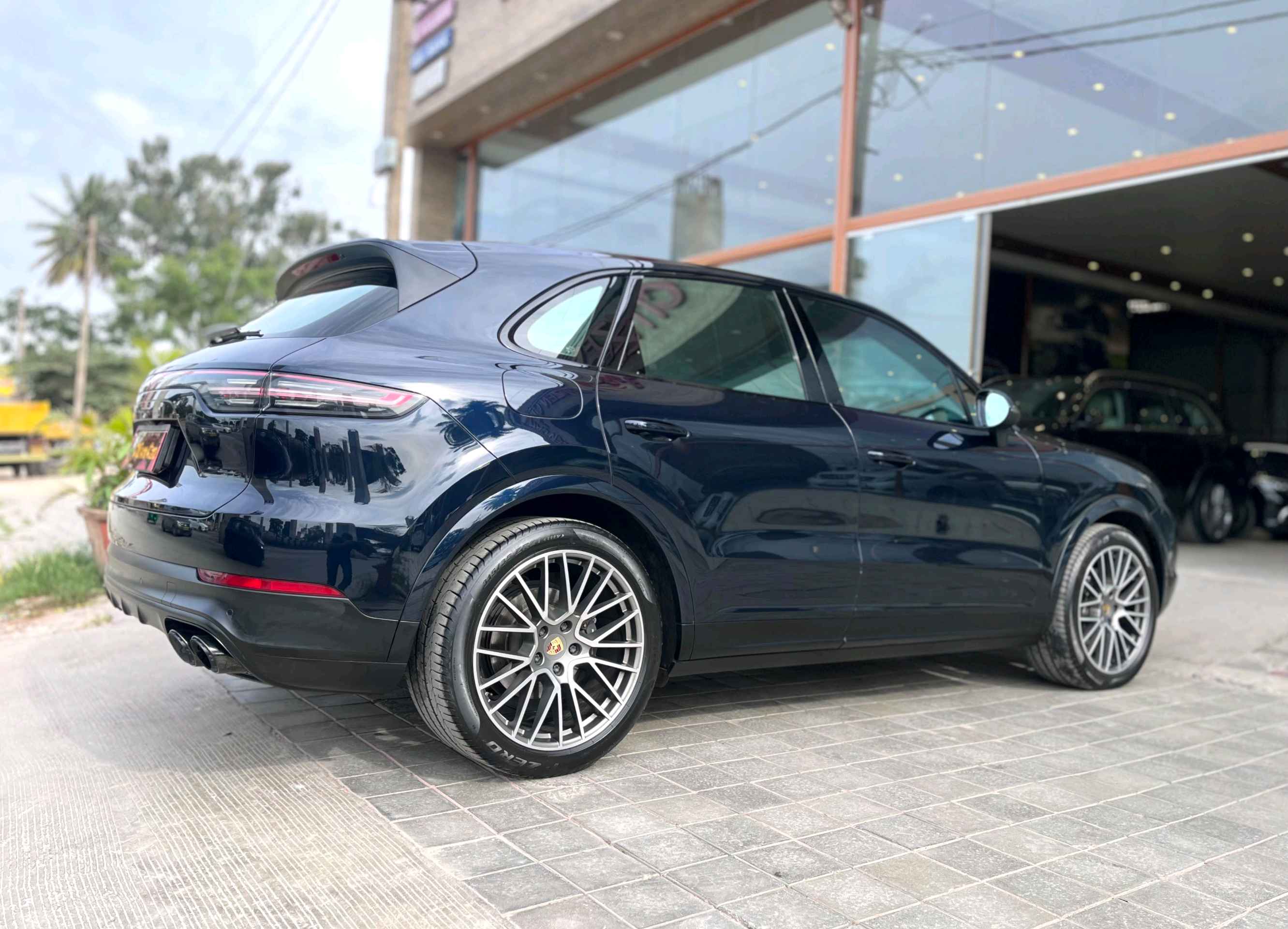 Porsche Cayenne photo 8