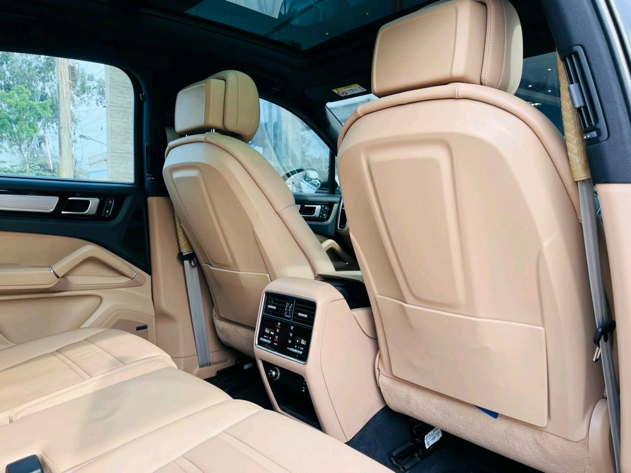 Porsche Cayenne photo 15