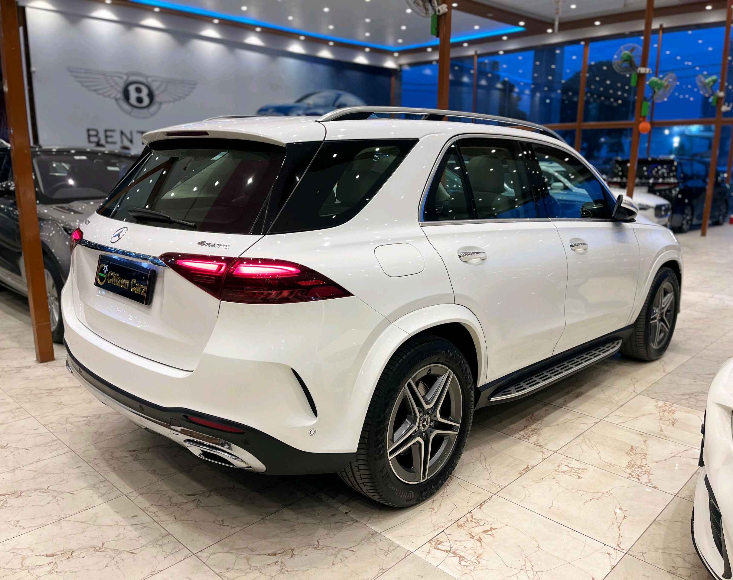 Mercedes Benz Gle photo 11
