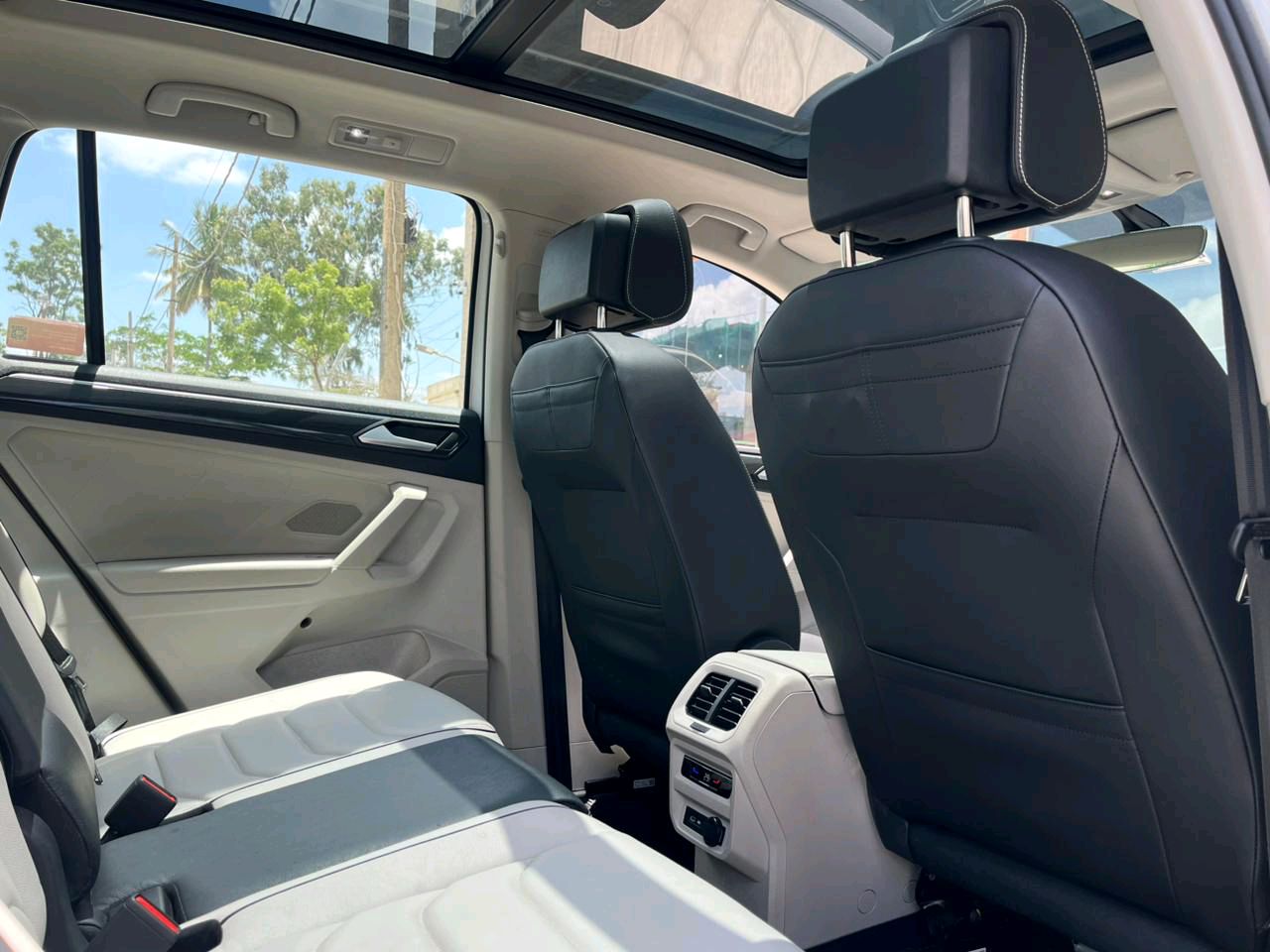 Volkswagen Tiguan photo 9