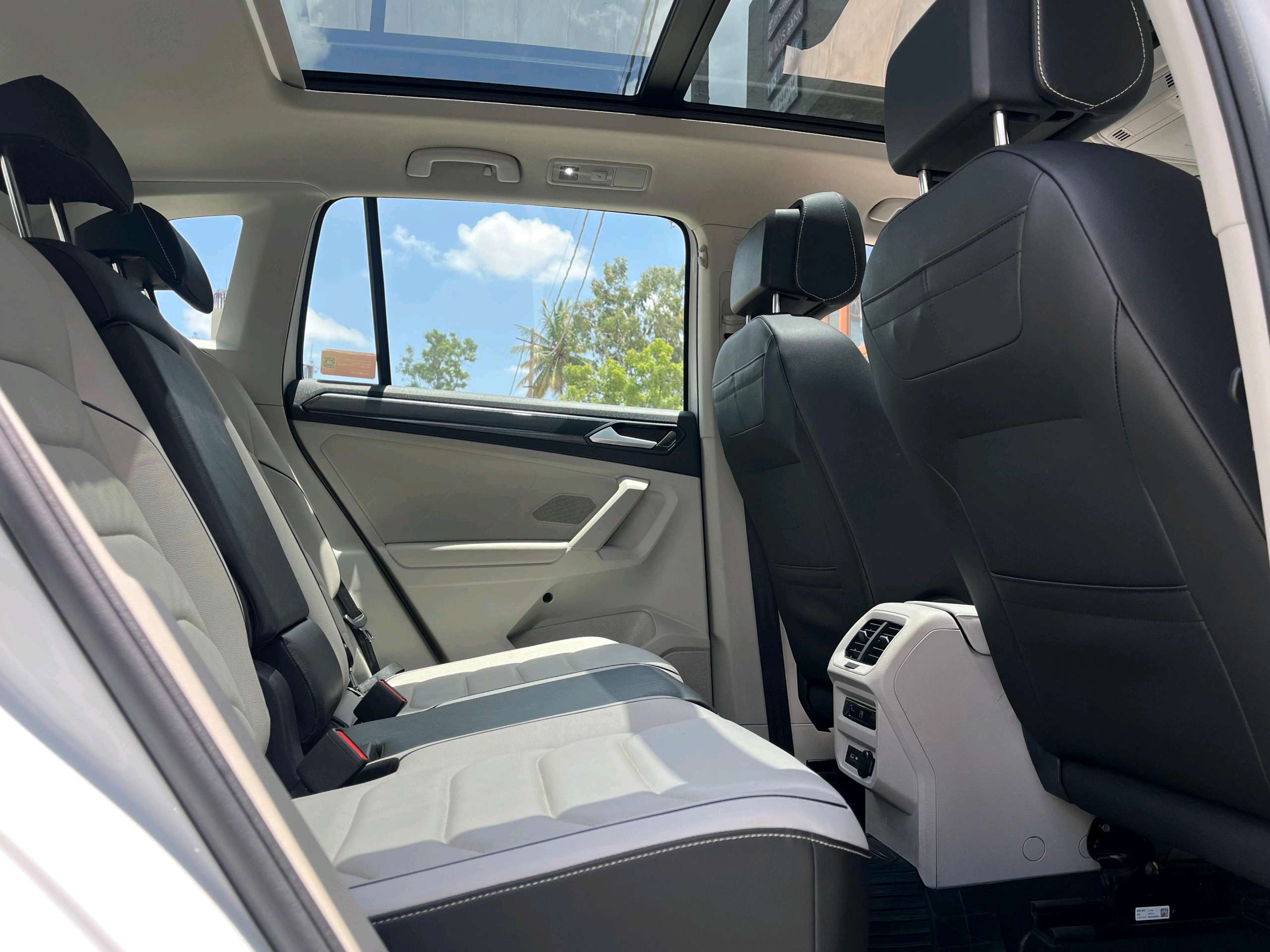Volkswagen Tiguan photo 12