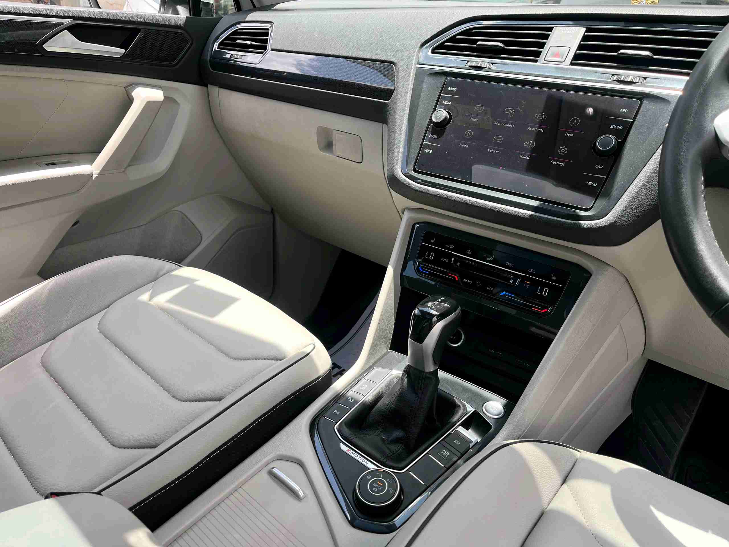 Volkswagen Tiguan photo 13