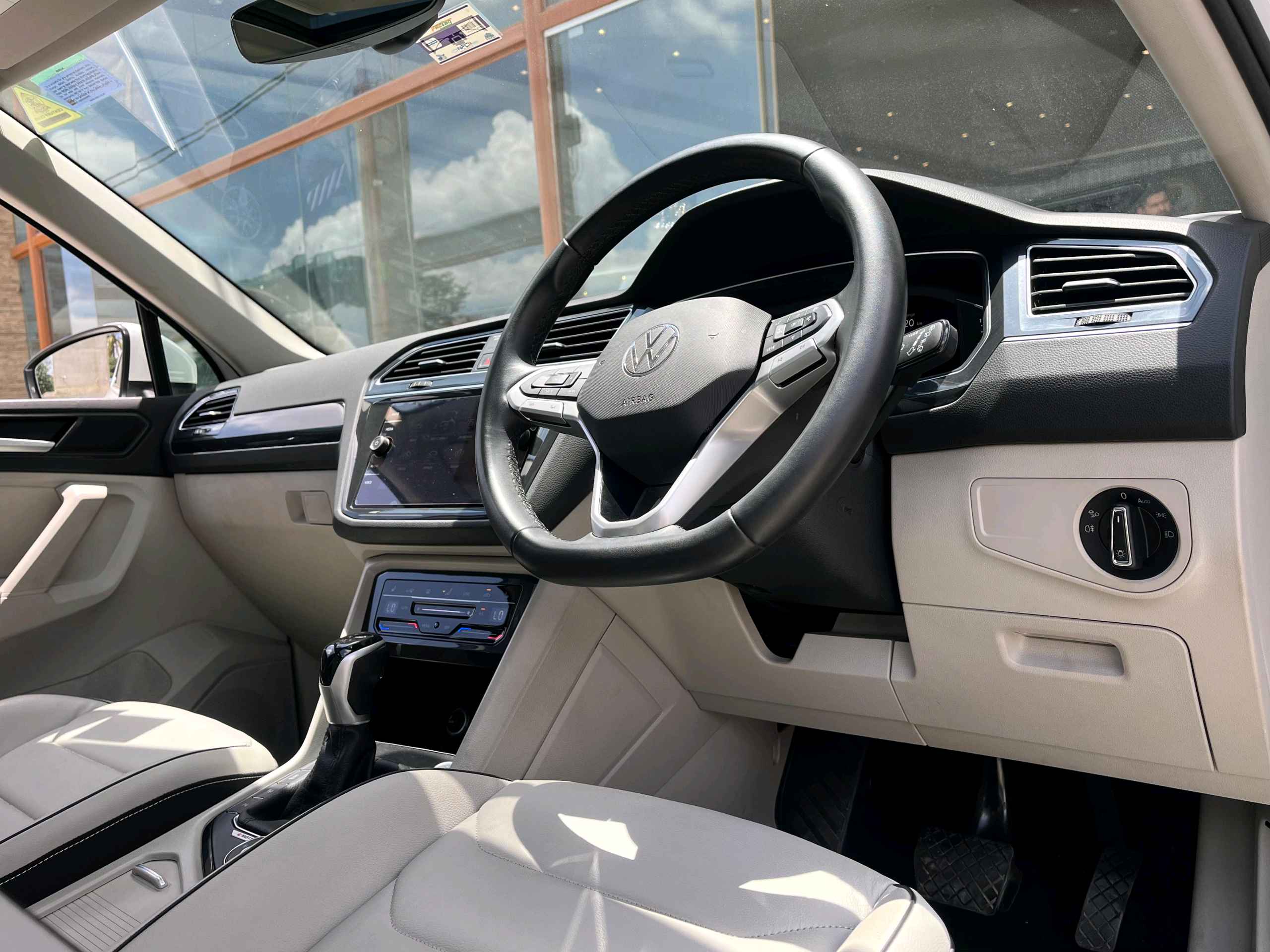 Volkswagen Tiguan photo 15