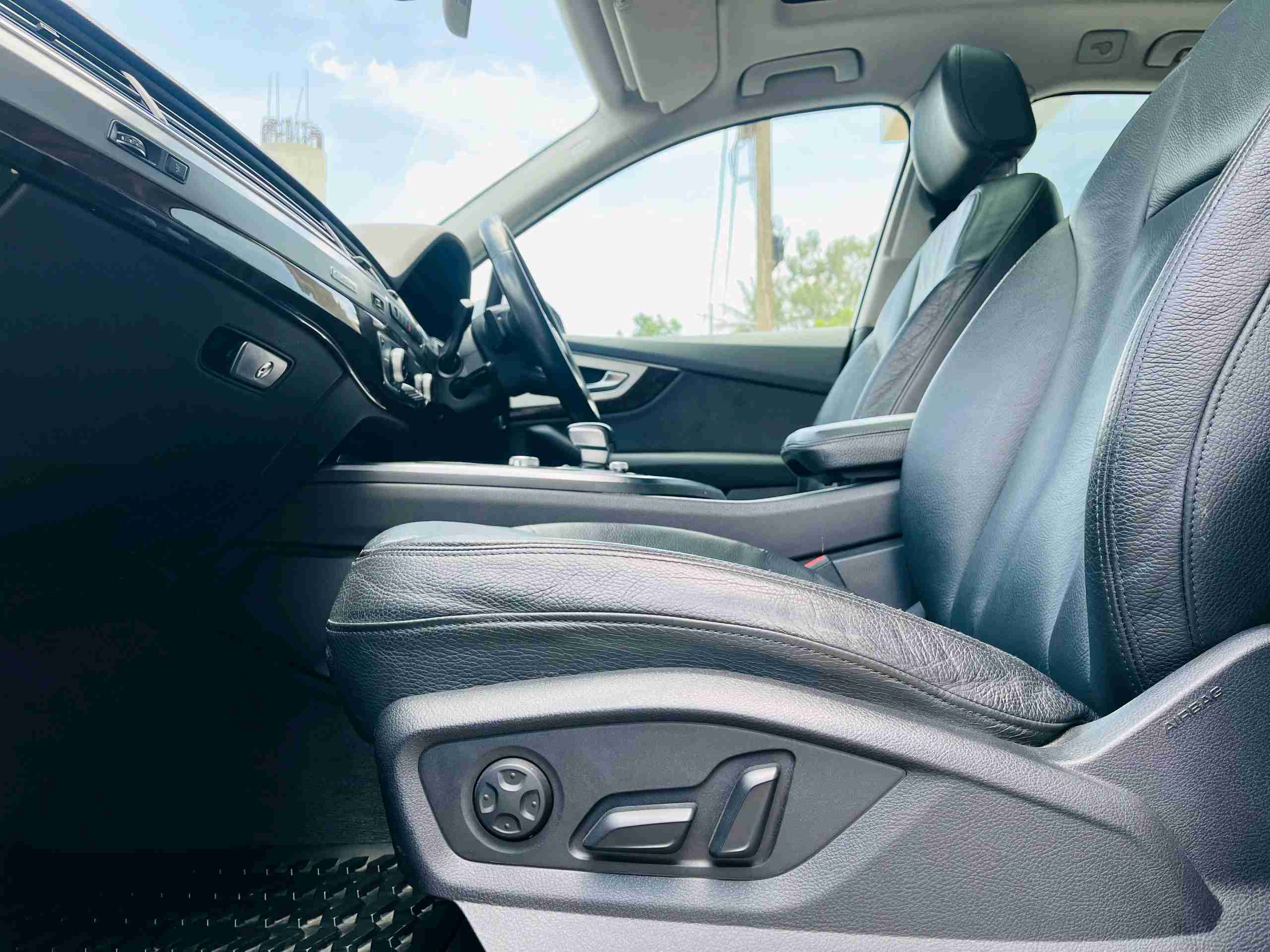 Audi Q7 45 Tdi Quattro photo 5