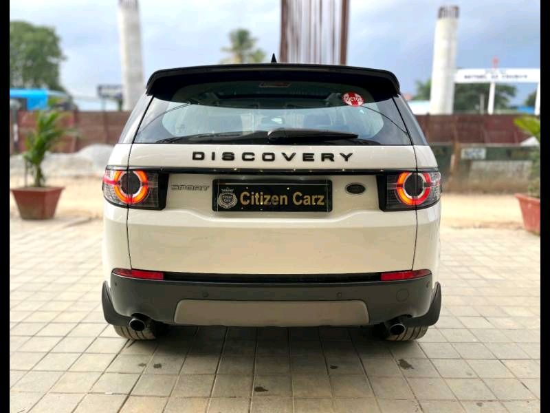 Land Rover Discovery Sport photo 8