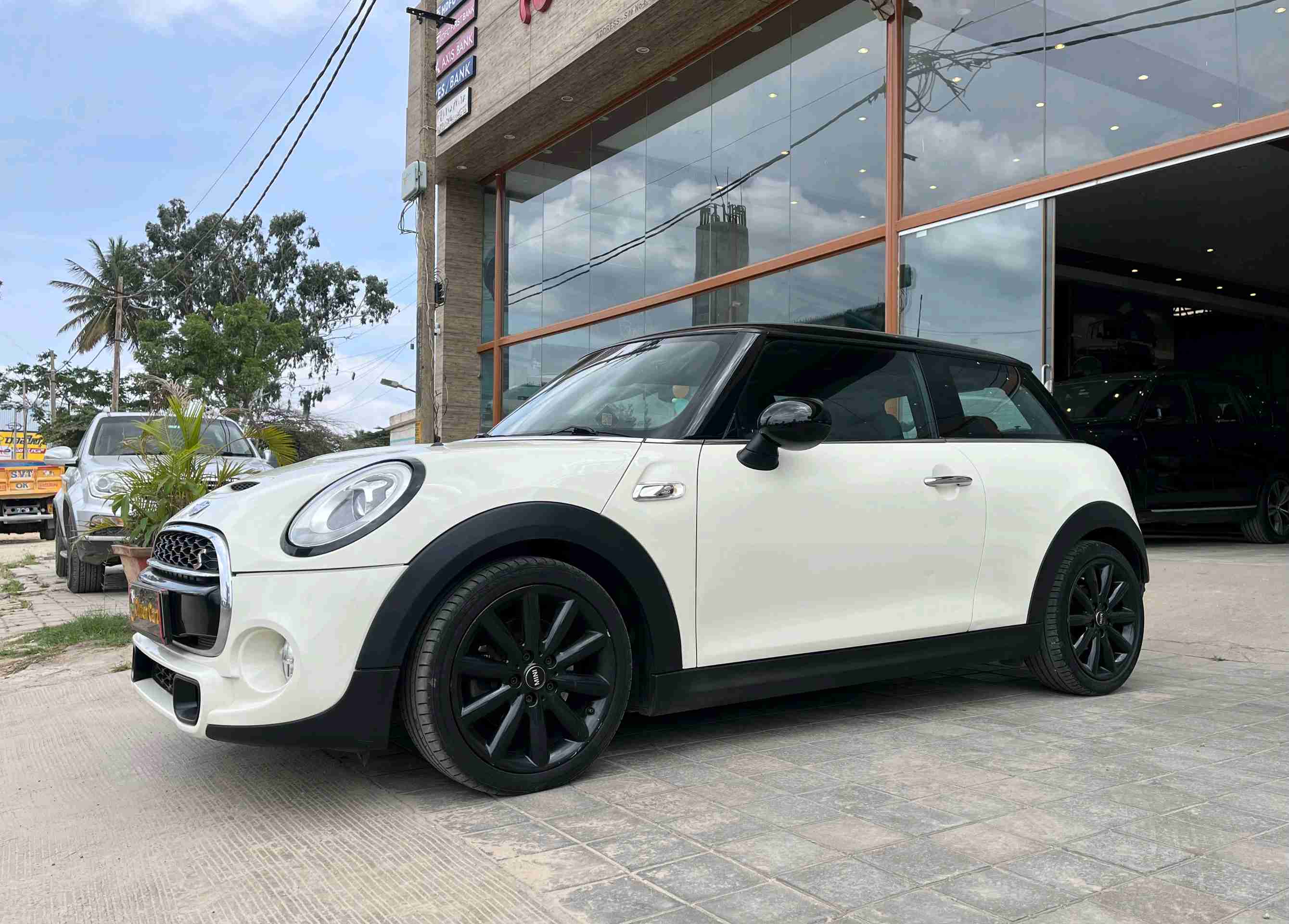 Mini Cooper S photo 3