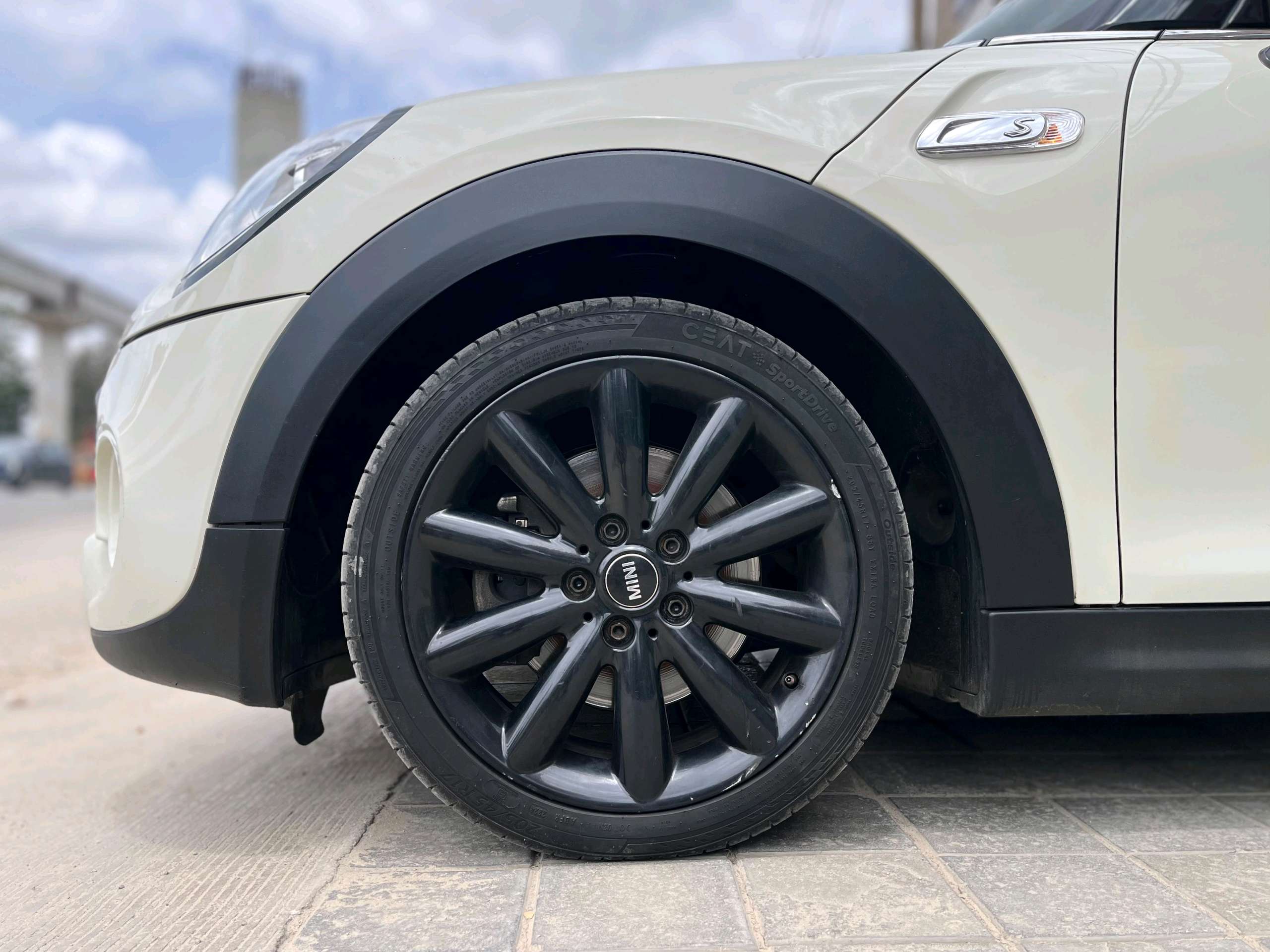 Mini Cooper S photo 12