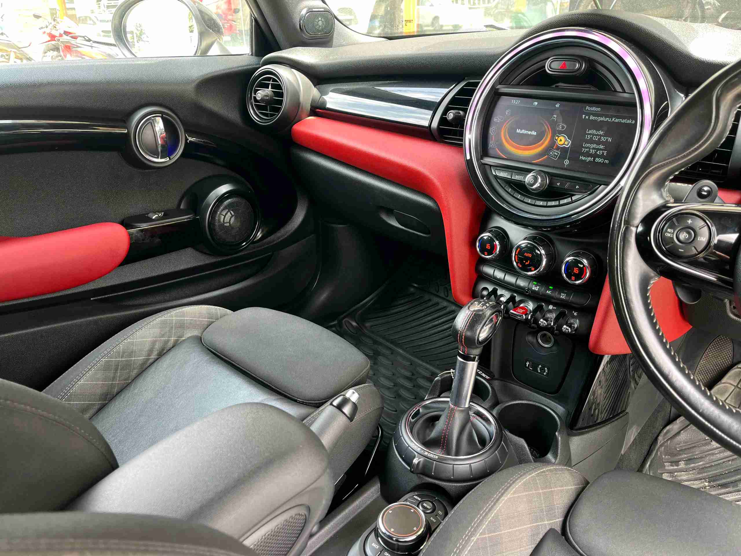 Mini Cooper S photo 9