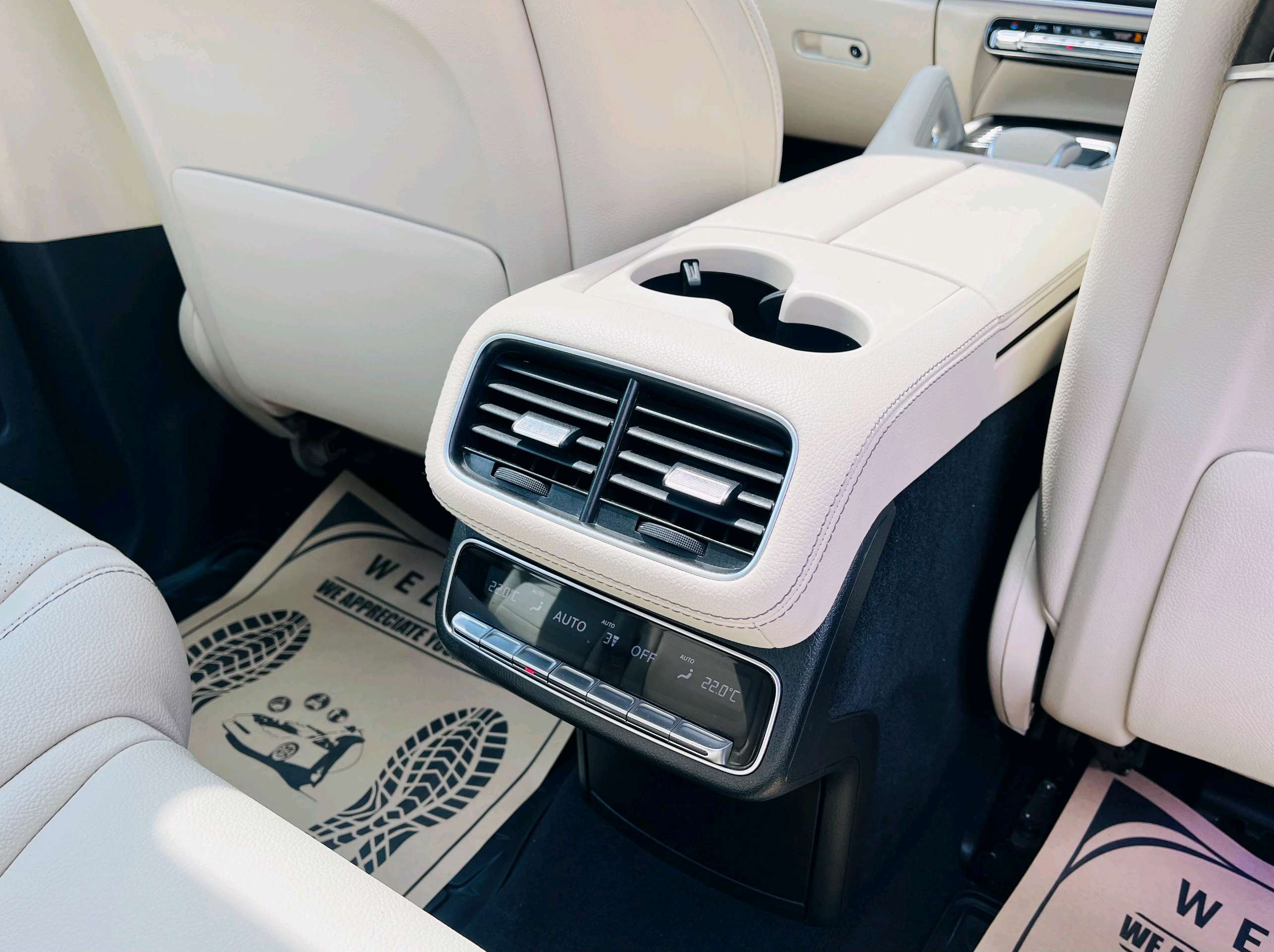 Mercedes Benz Gls photo 14