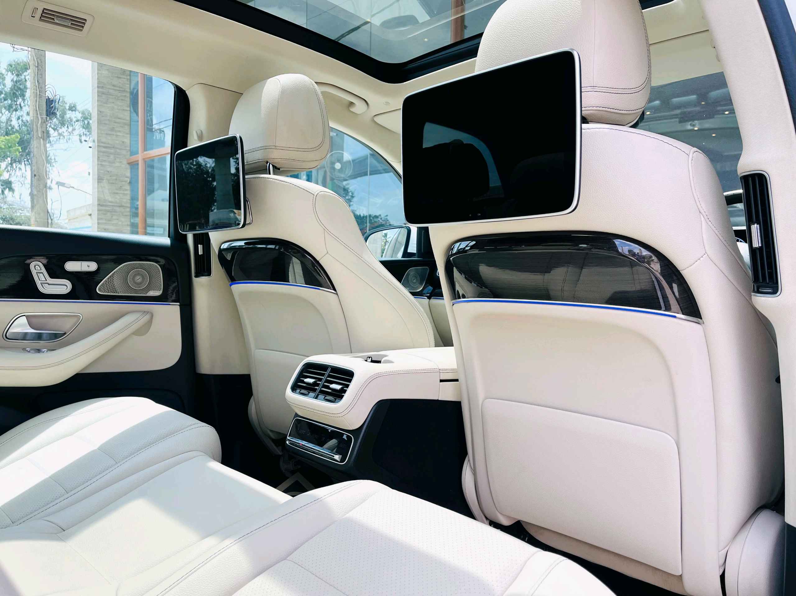 Mercedes Benz Gls photo 15