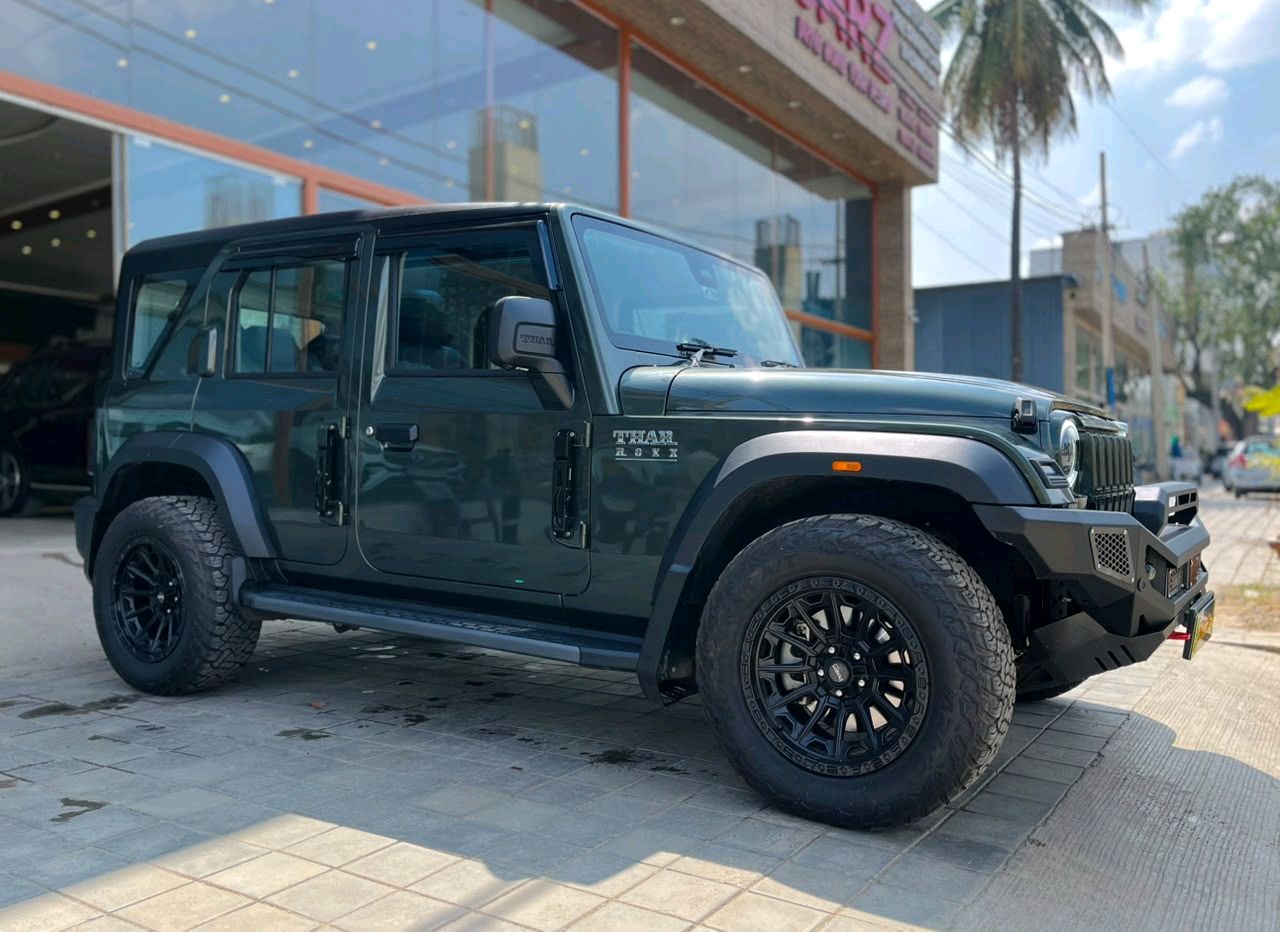 Mahindra Thar Roxx photo 3