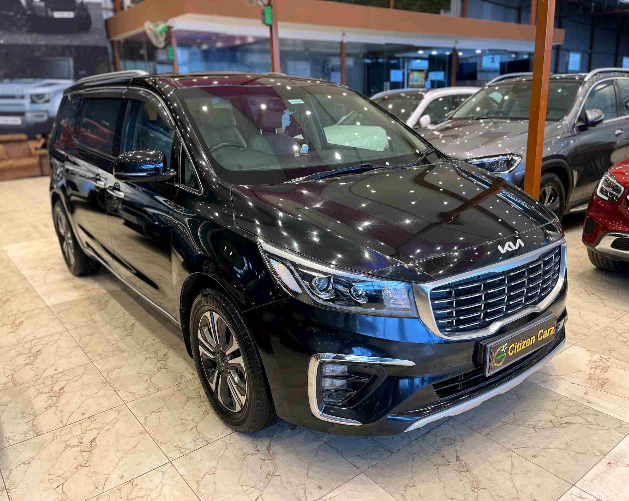 KIA Carnival photo 8