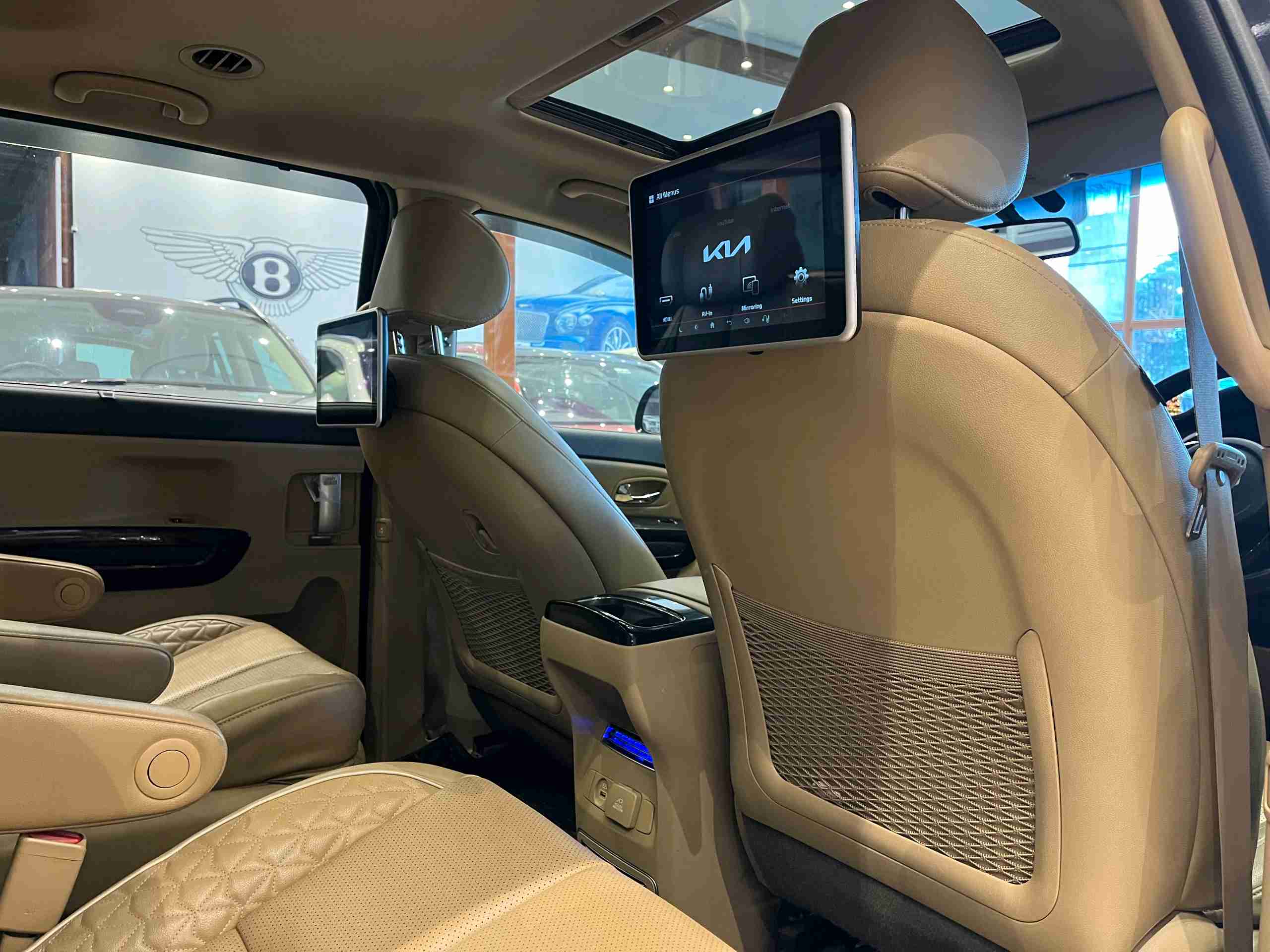 KIA Carnival photo 11