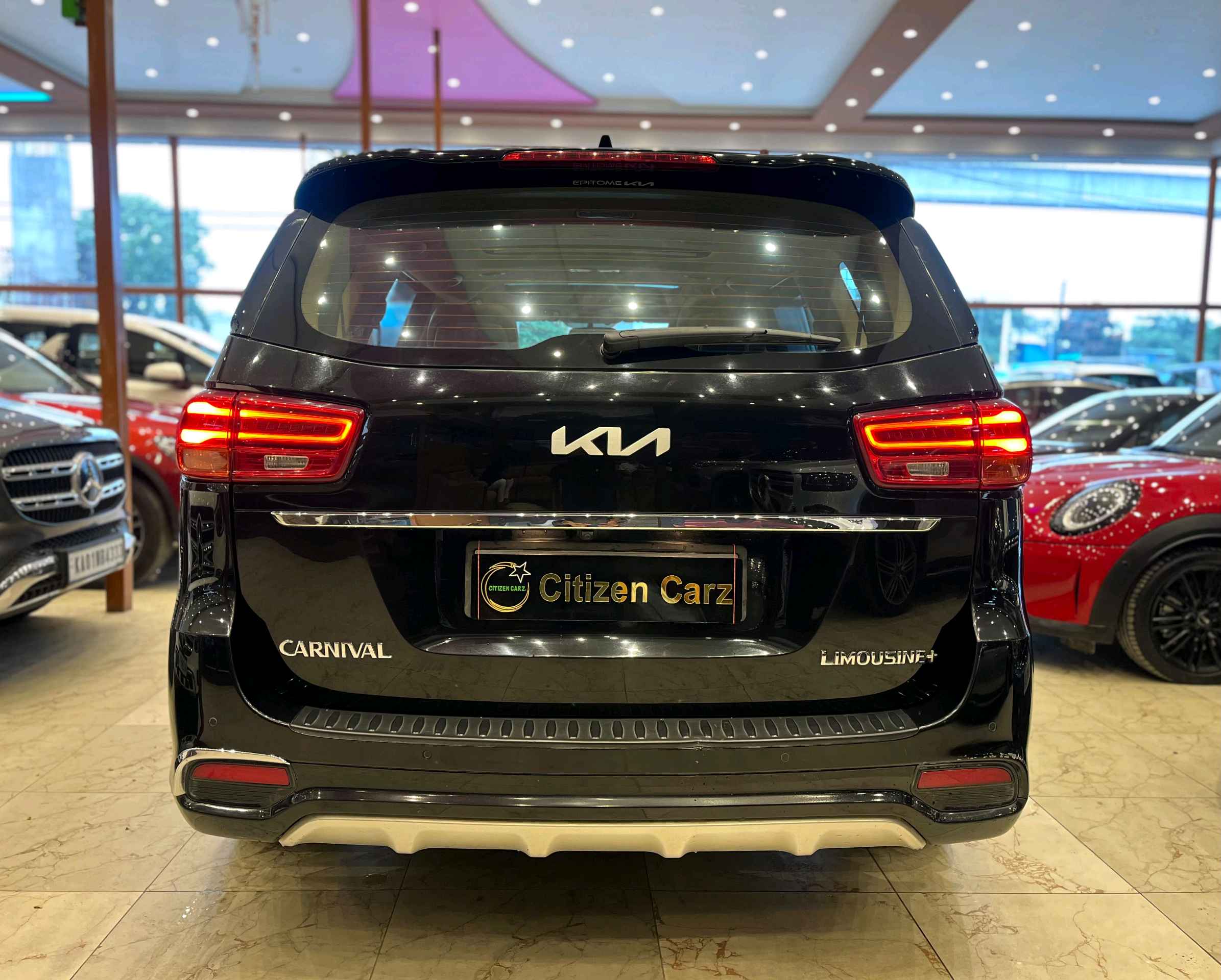 KIA Carnival photo 12