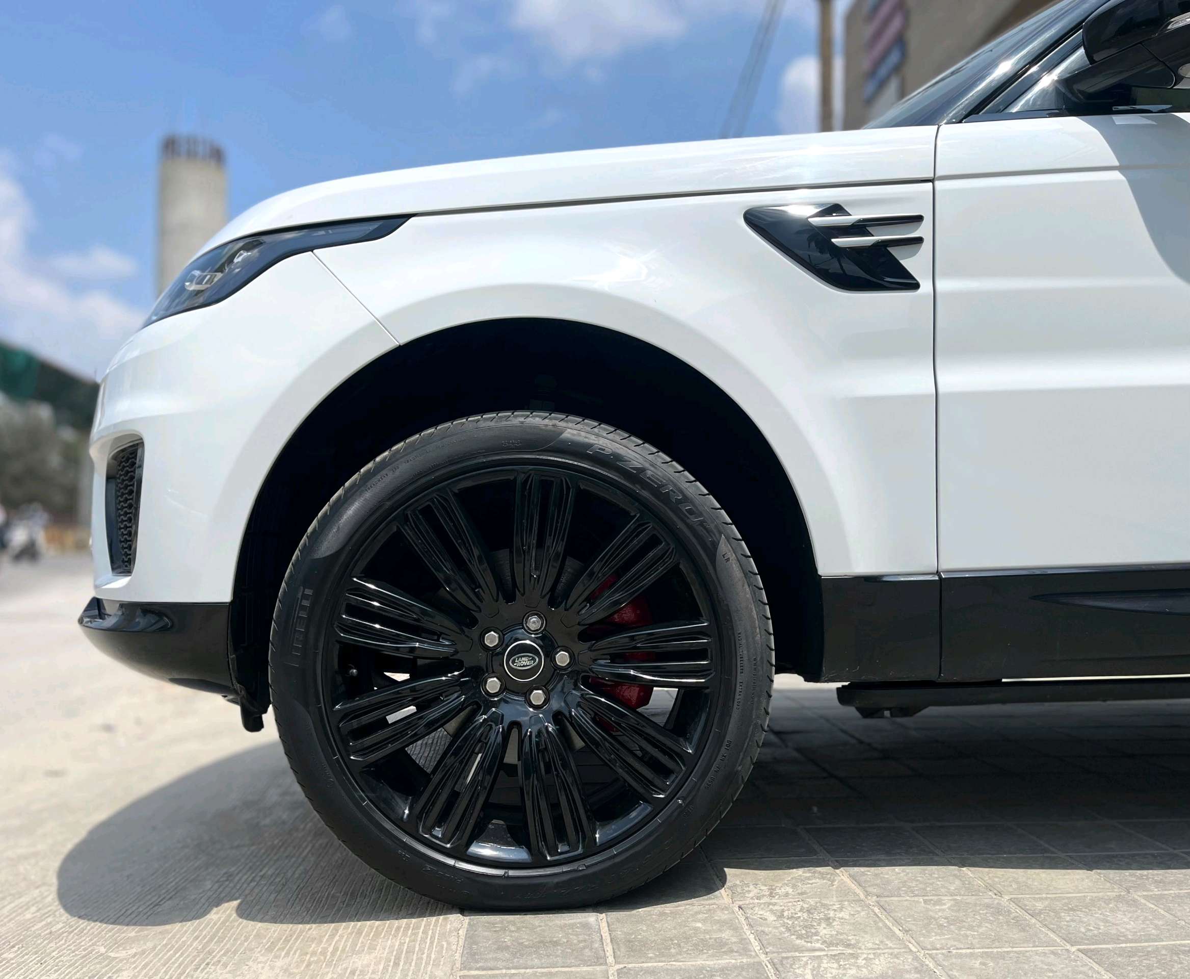 Land Rover Range Rover Sport photo 10