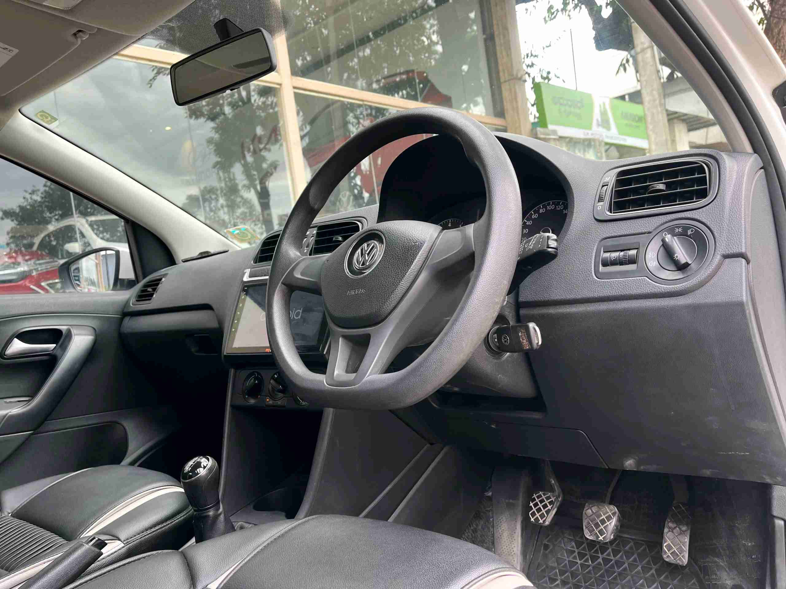 Volkswagen Polo photo 3