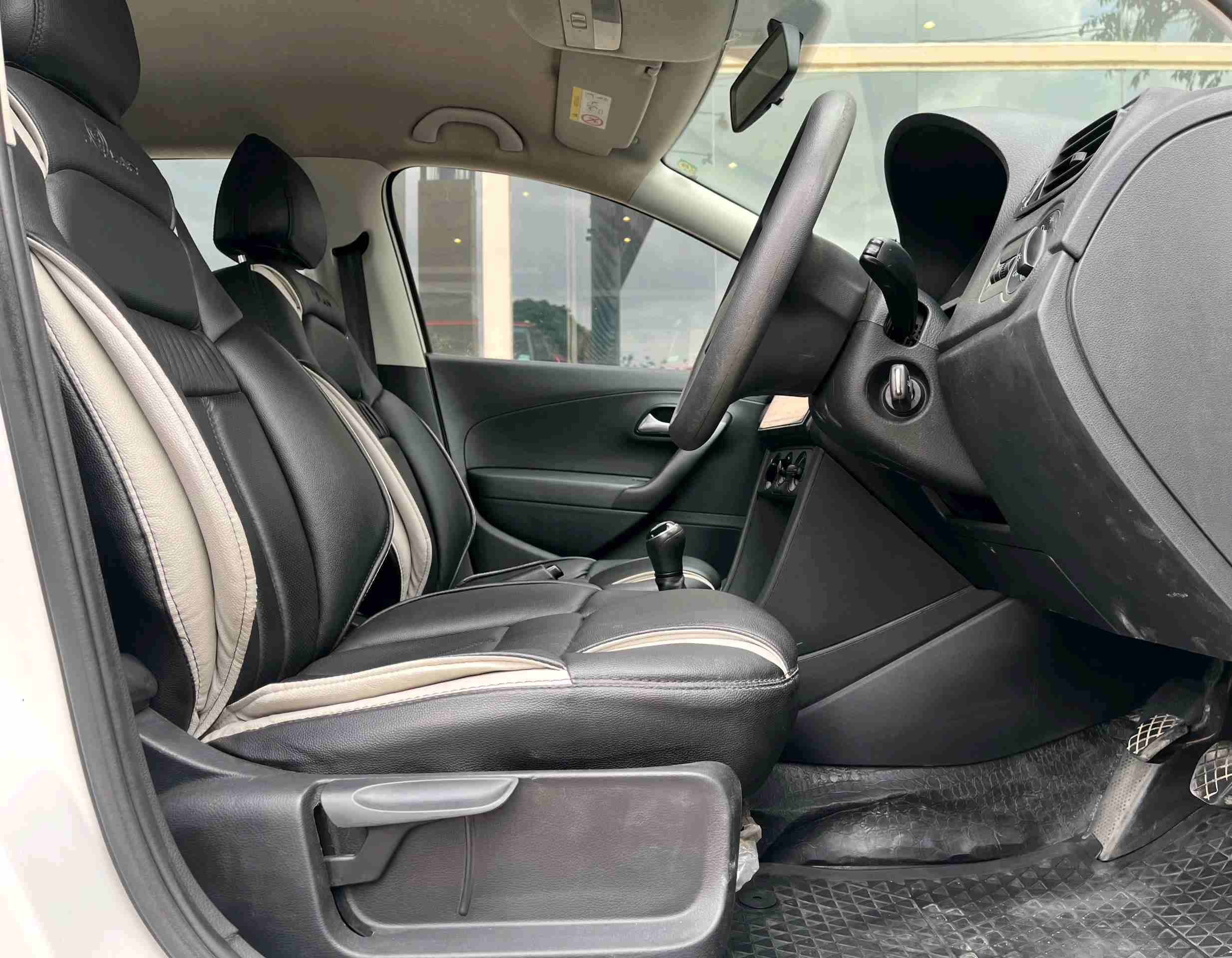 Volkswagen Polo photo 12