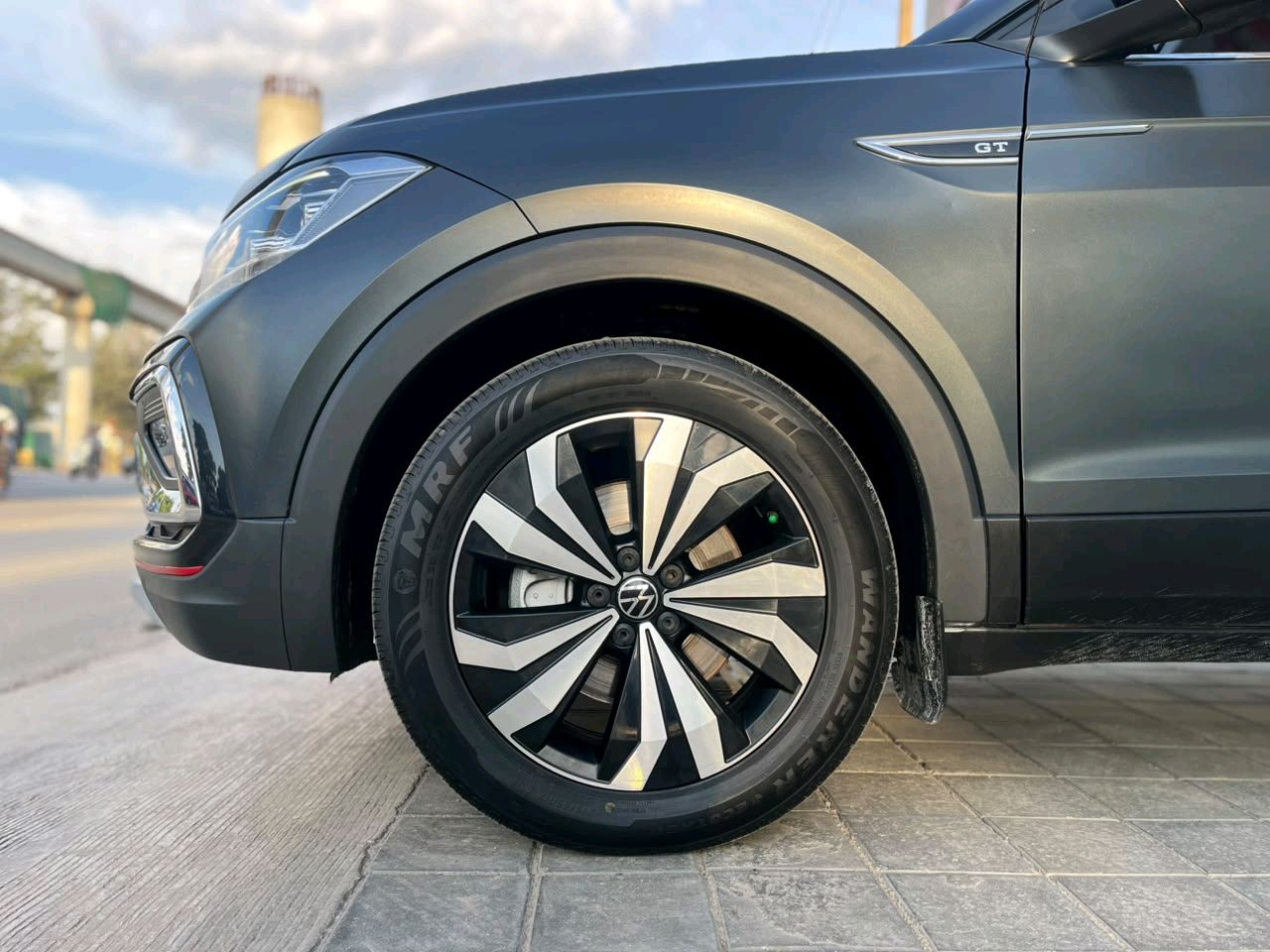 Volkswagen Taigun photo 3